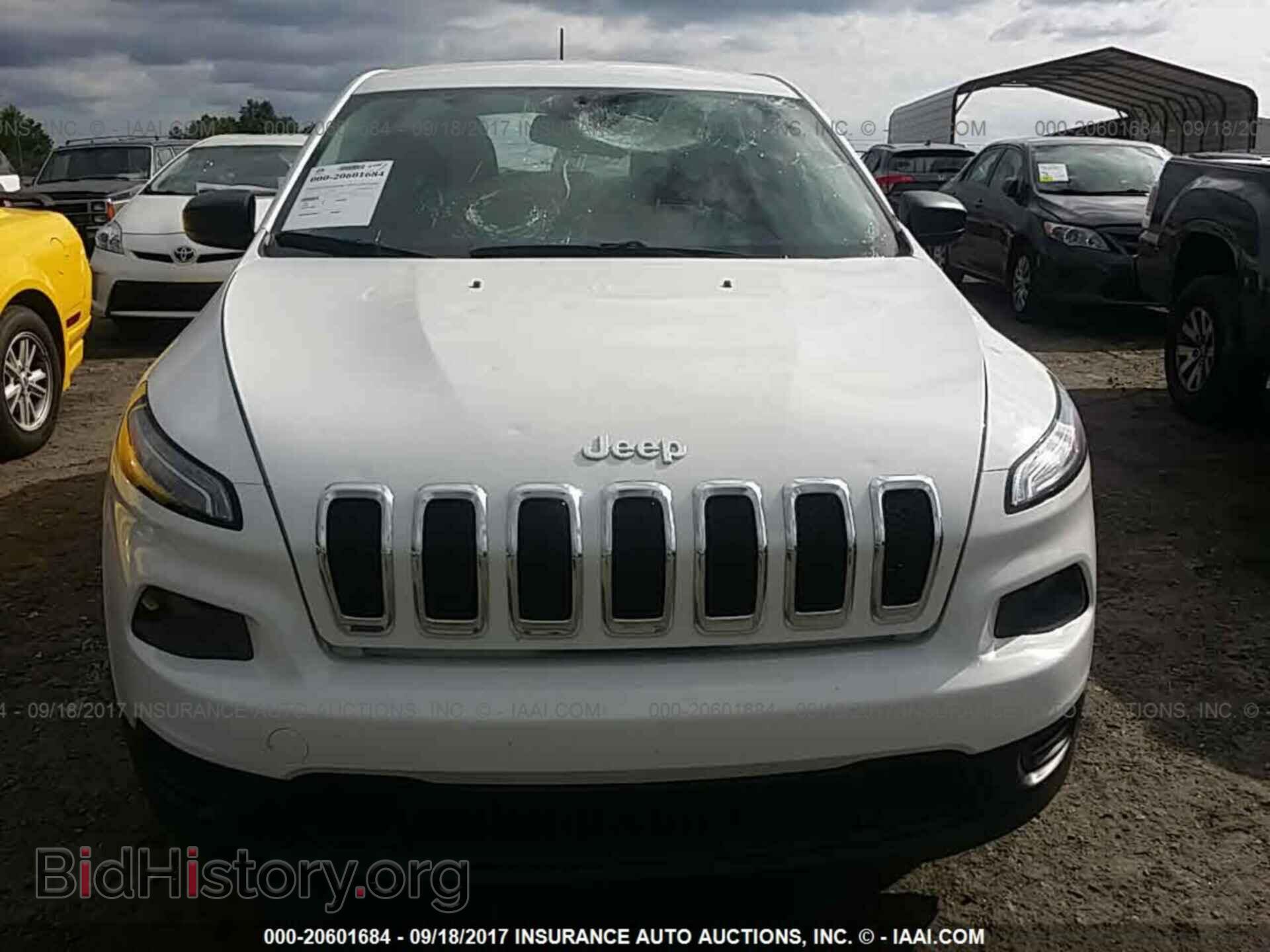 2014 Jeep Cherokee - VIN: 1C4PJLAB5EW301641 - Photo 6