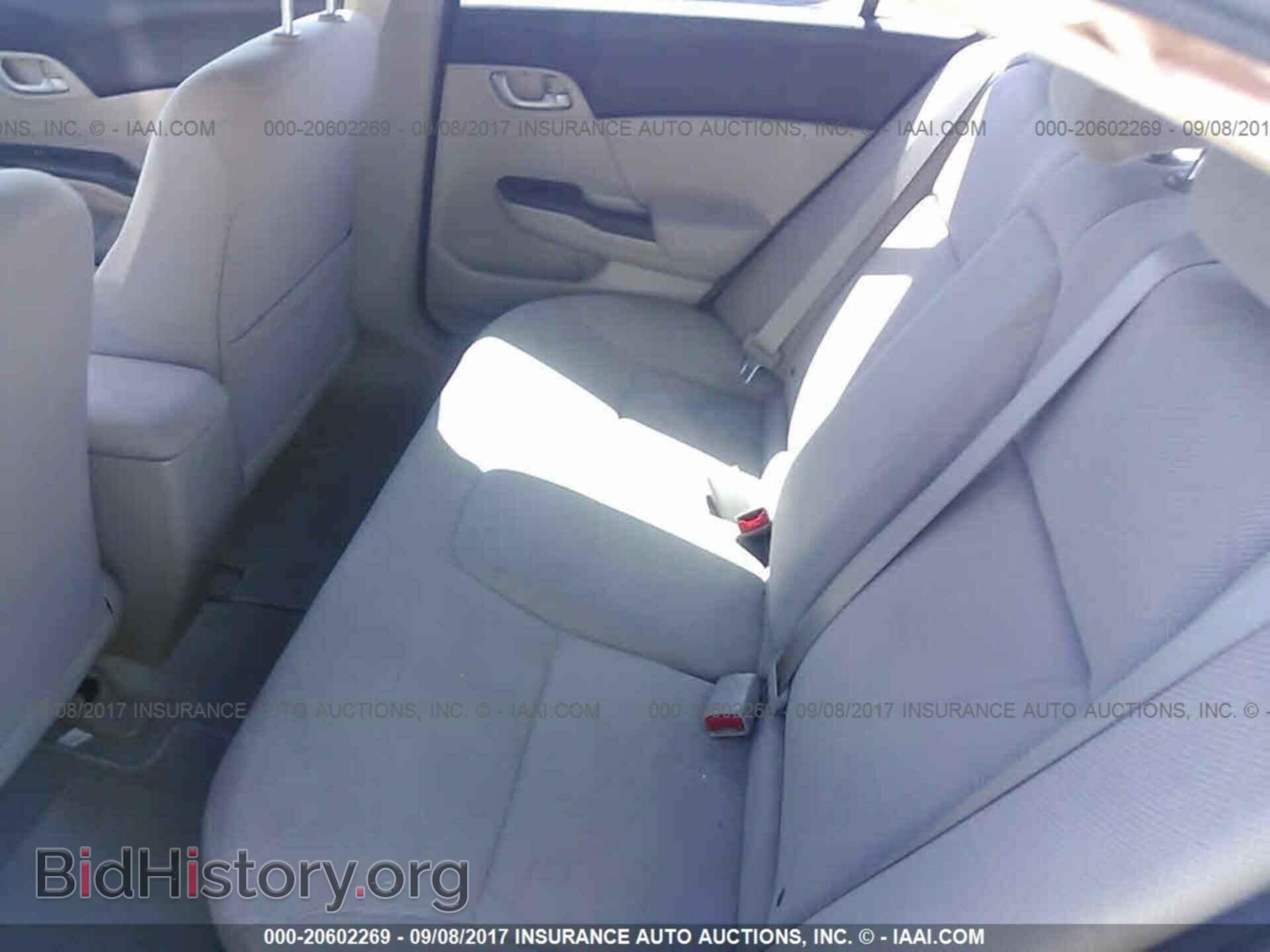 2012 Honda Civic - VIN: 2HGFB2F55CH608780 - Photo 8