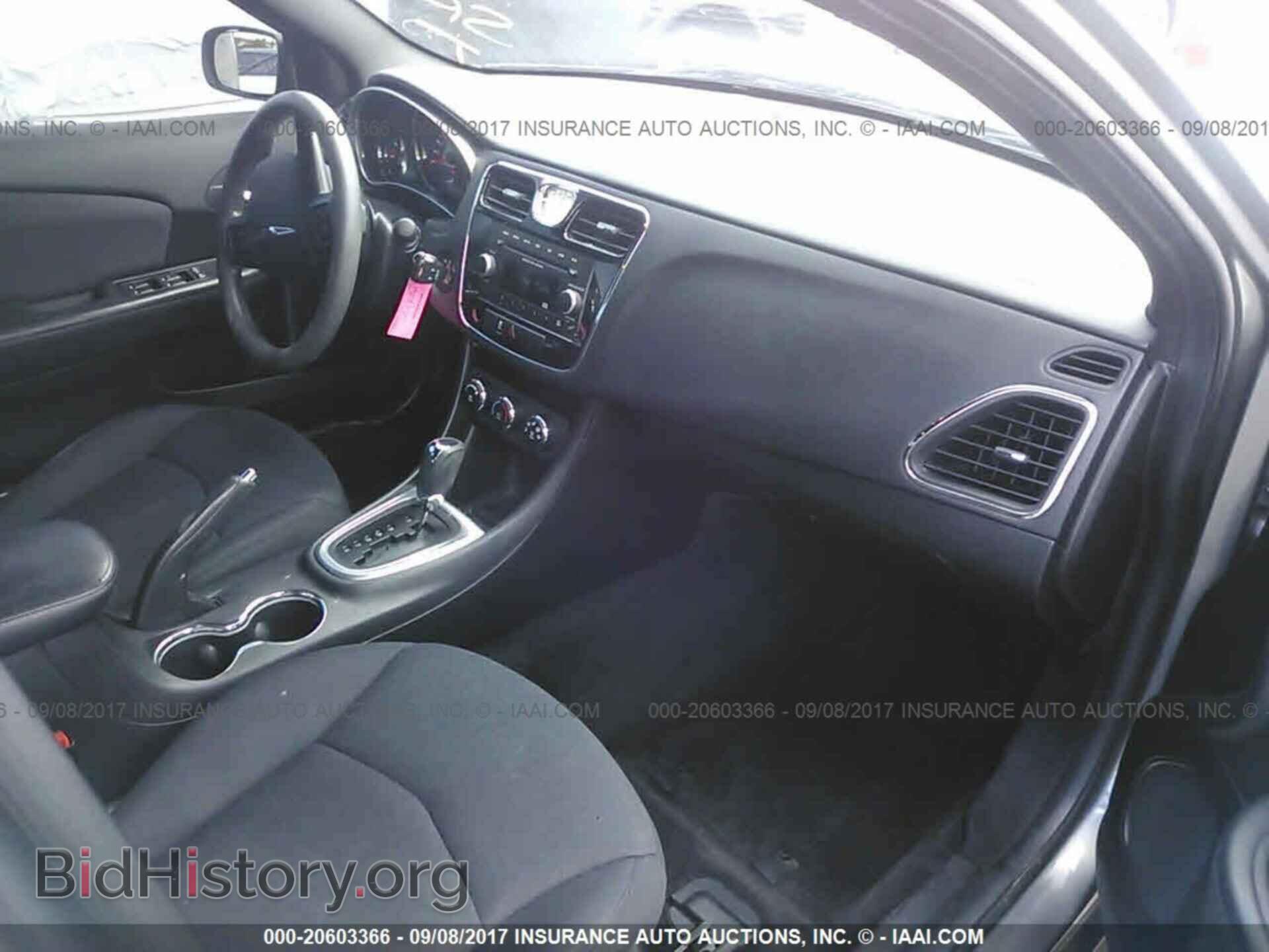 2012 Chrysler 200 - VIN: 1C3CCBAB2CN318620 - Фото 5