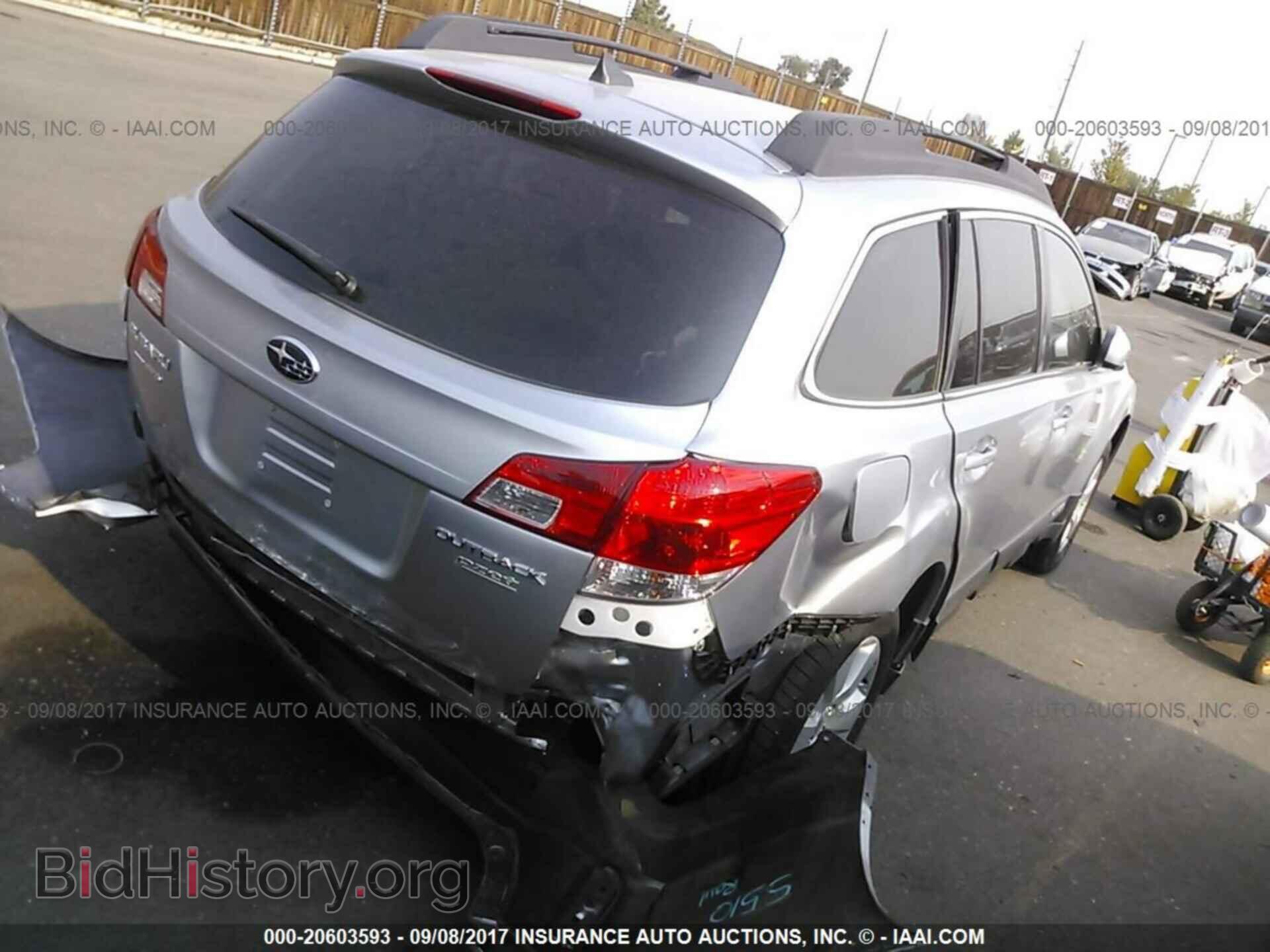 2012 Subaru Outback - VIN: 4S4BRBFC3C3230223 - Photo 4