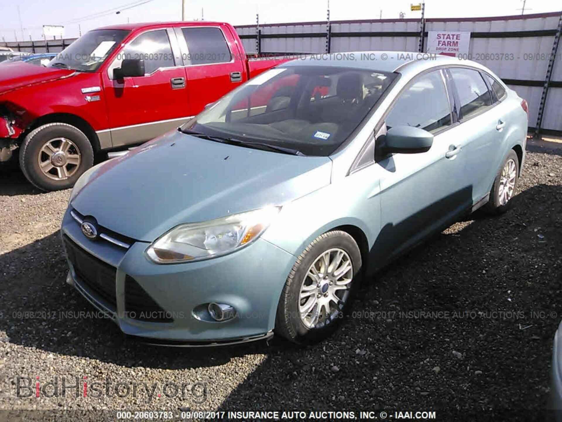 2012 Ford Focus - VIN: 1FAHP3F24CL178267 - Фото 2