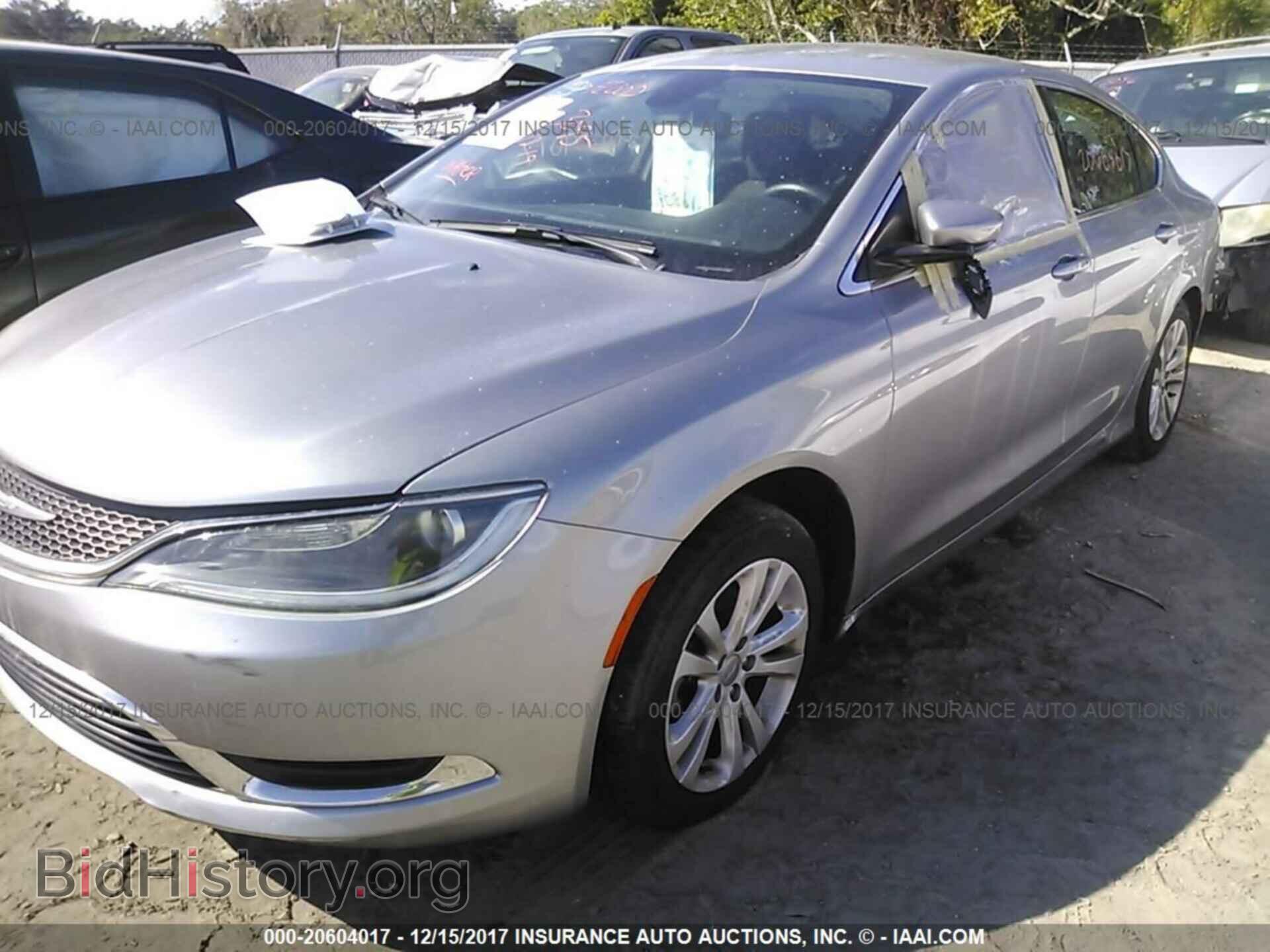 2015 Chrysler 200 - VIN: 1C3CCCAB2FN616286 - Photo 2