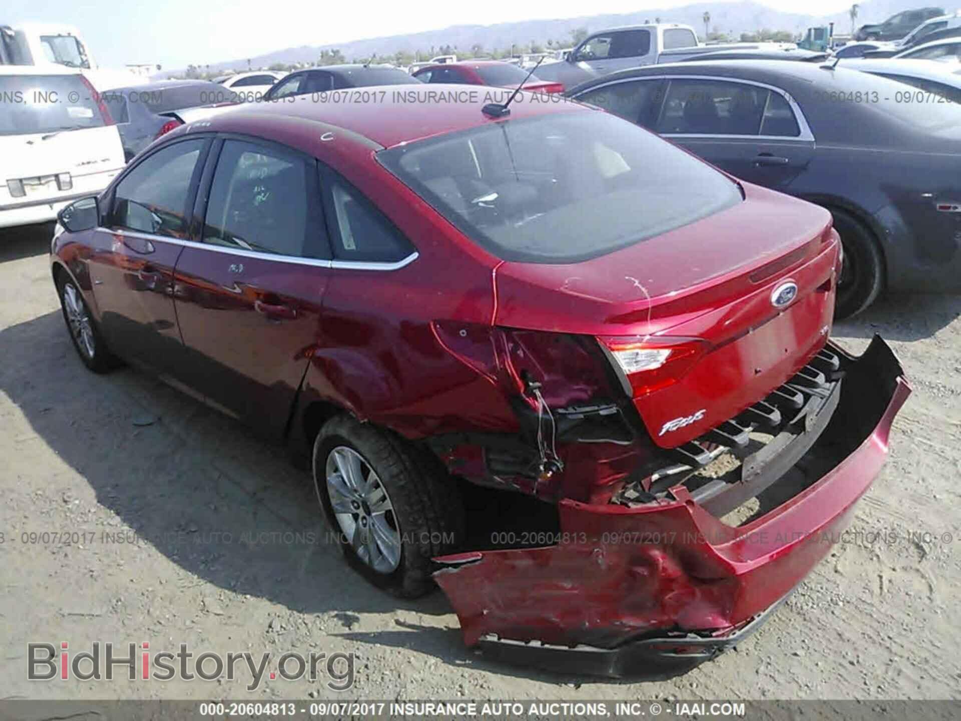 2012 Ford Focus - VIN: 1FAHP3H2XCL471975 - Photo 3