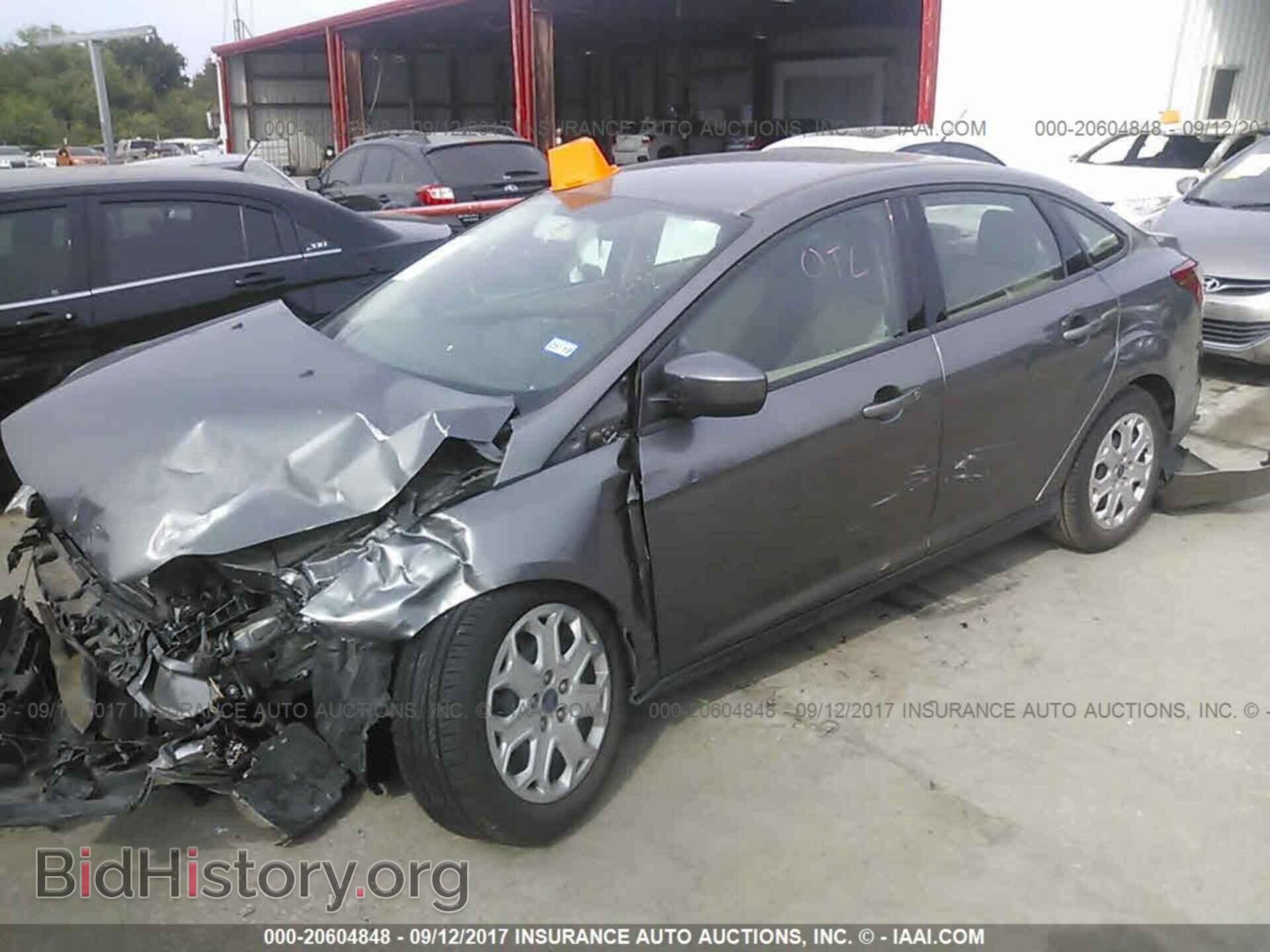 2012 Ford Focus - VIN: 1FAHP3F24CL476348 - Photo 2