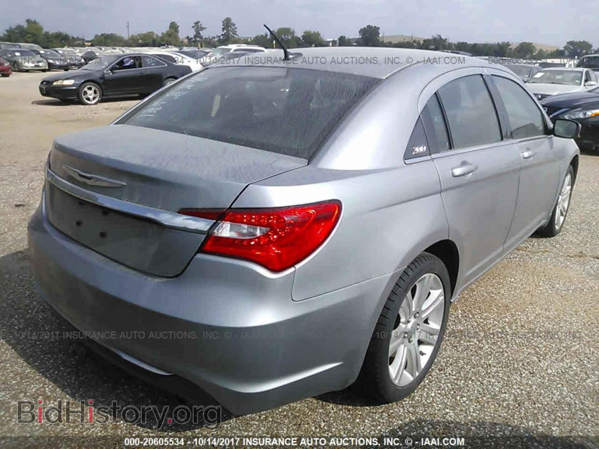 2013 Chrysler 200 - VIN: 1C3CCBBB3DN695408 - Фото 4