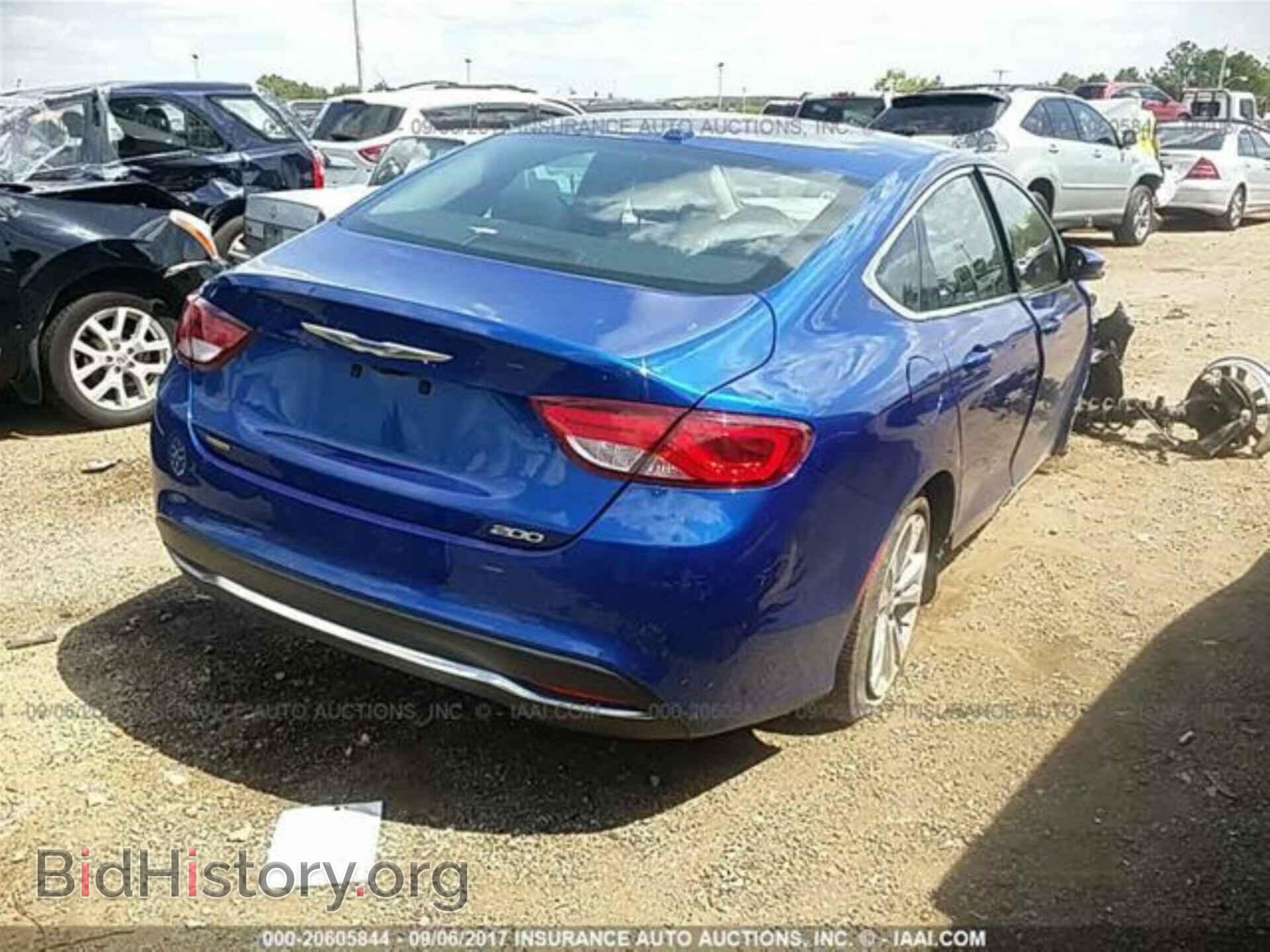 2015 Chrysler 200 - VIN: 1C3CCCAB9FN679238 - Photo 4