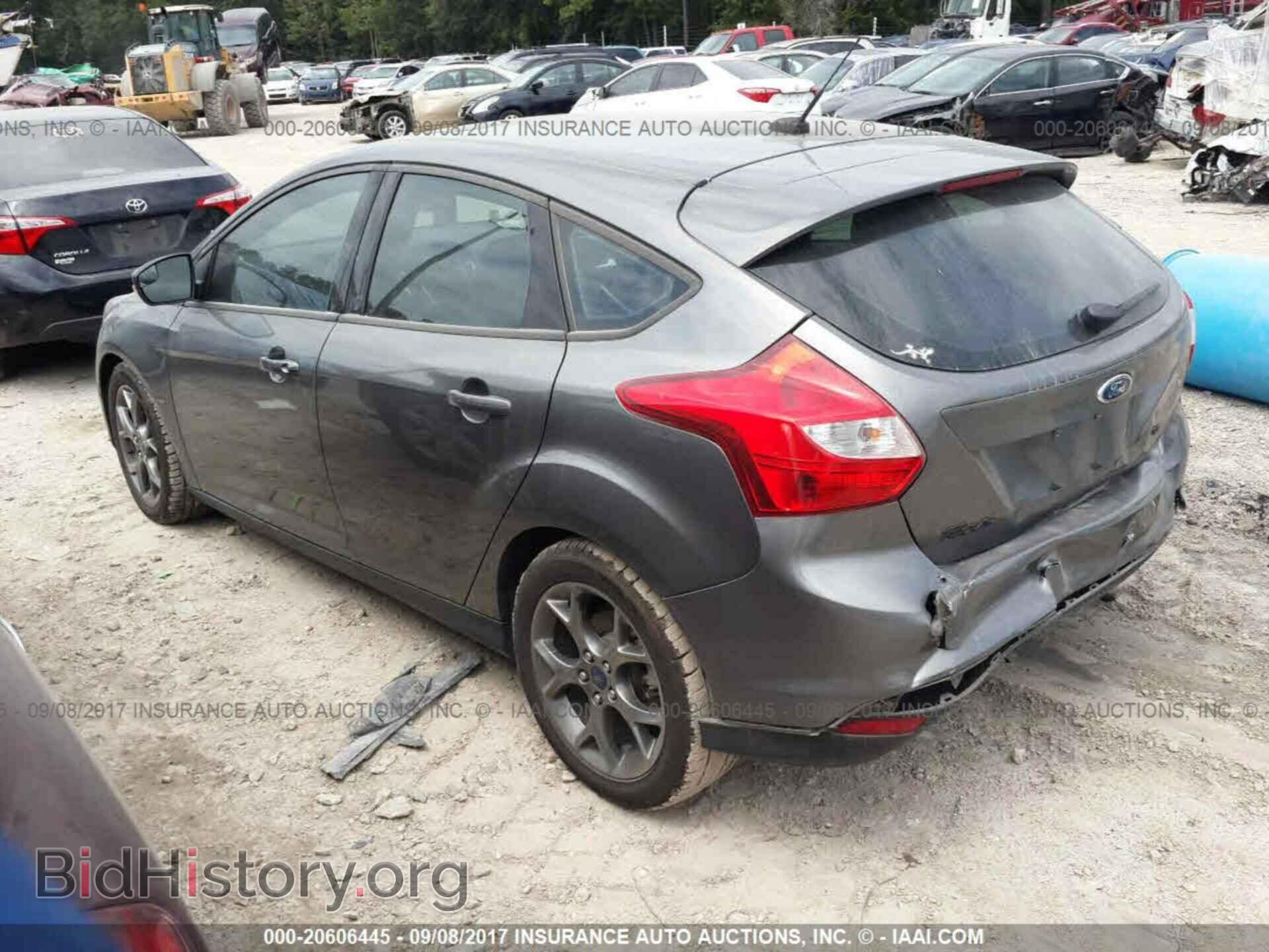 2014 Ford Focus - VIN: 1FADP3K27EL274532 - Фото 3
