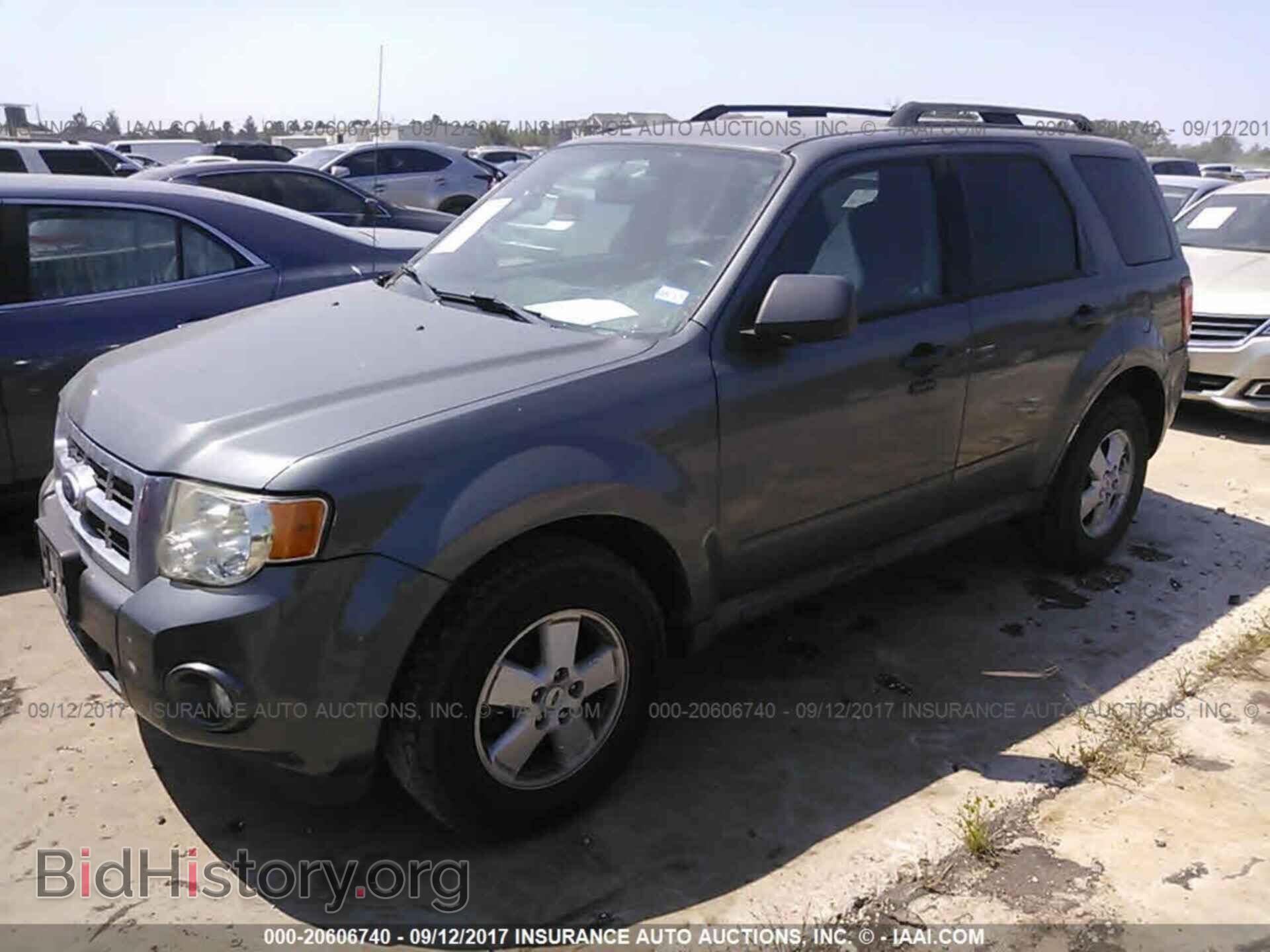 2012 Ford Escape - VIN: 1FMCU0D74CKB35186 - Photo 2