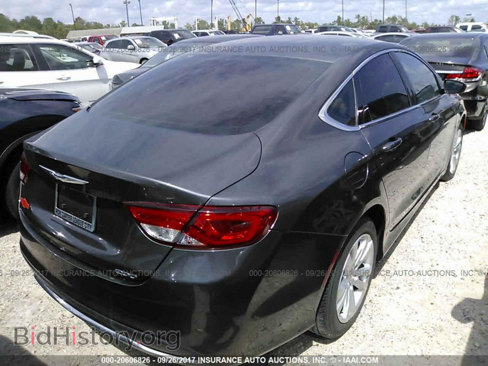 2015 Chrysler 200 - VIN: 1C3CCCAB0FN729007 - Photo 4