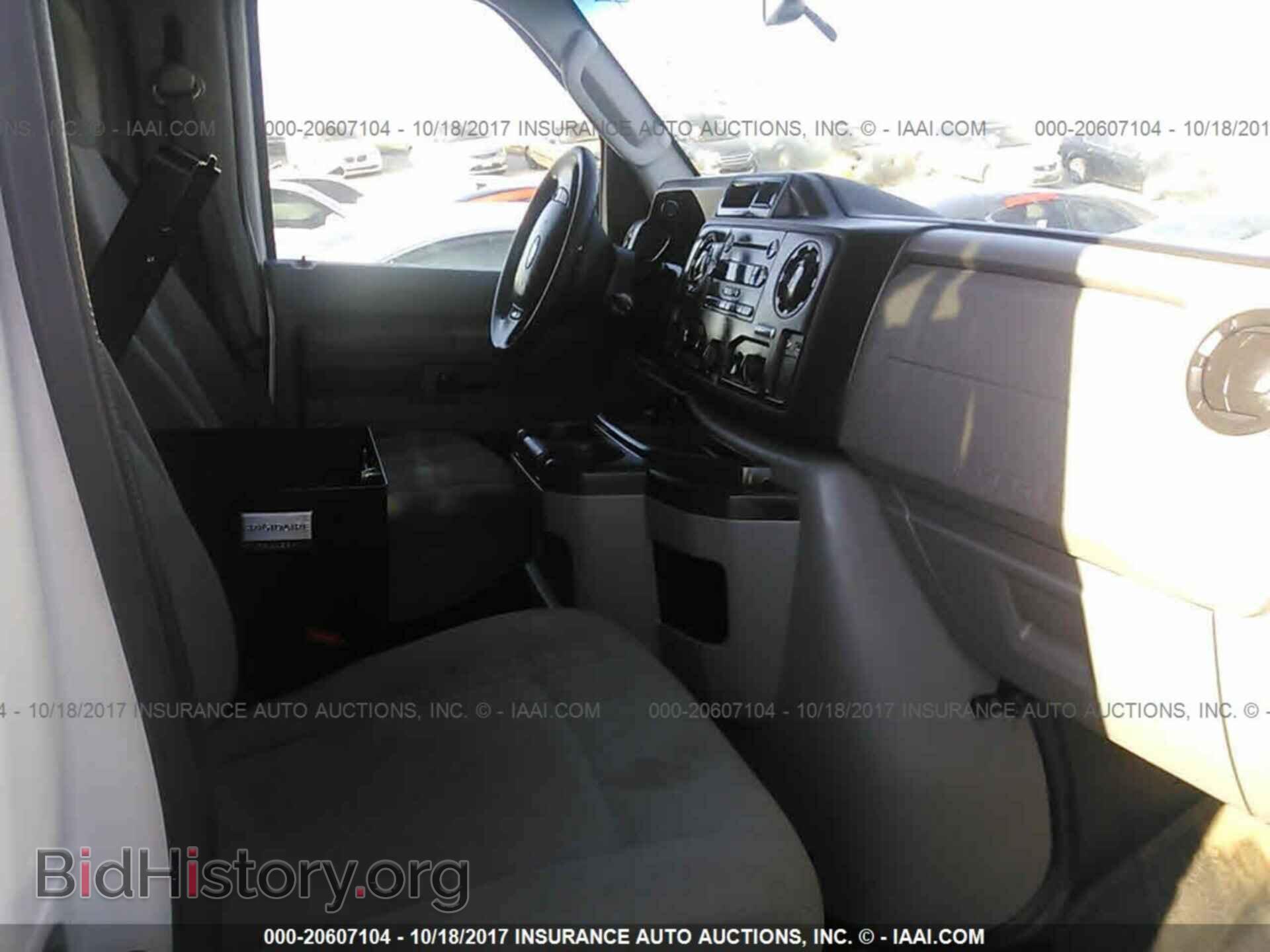 2013 Ford Econoline - VIN: 1FTNE1EWXDDA01343 - Photo 5