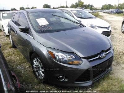 2014 Ford FOCUS, серый — VIN 1FADP3J26EL286558, IAAI