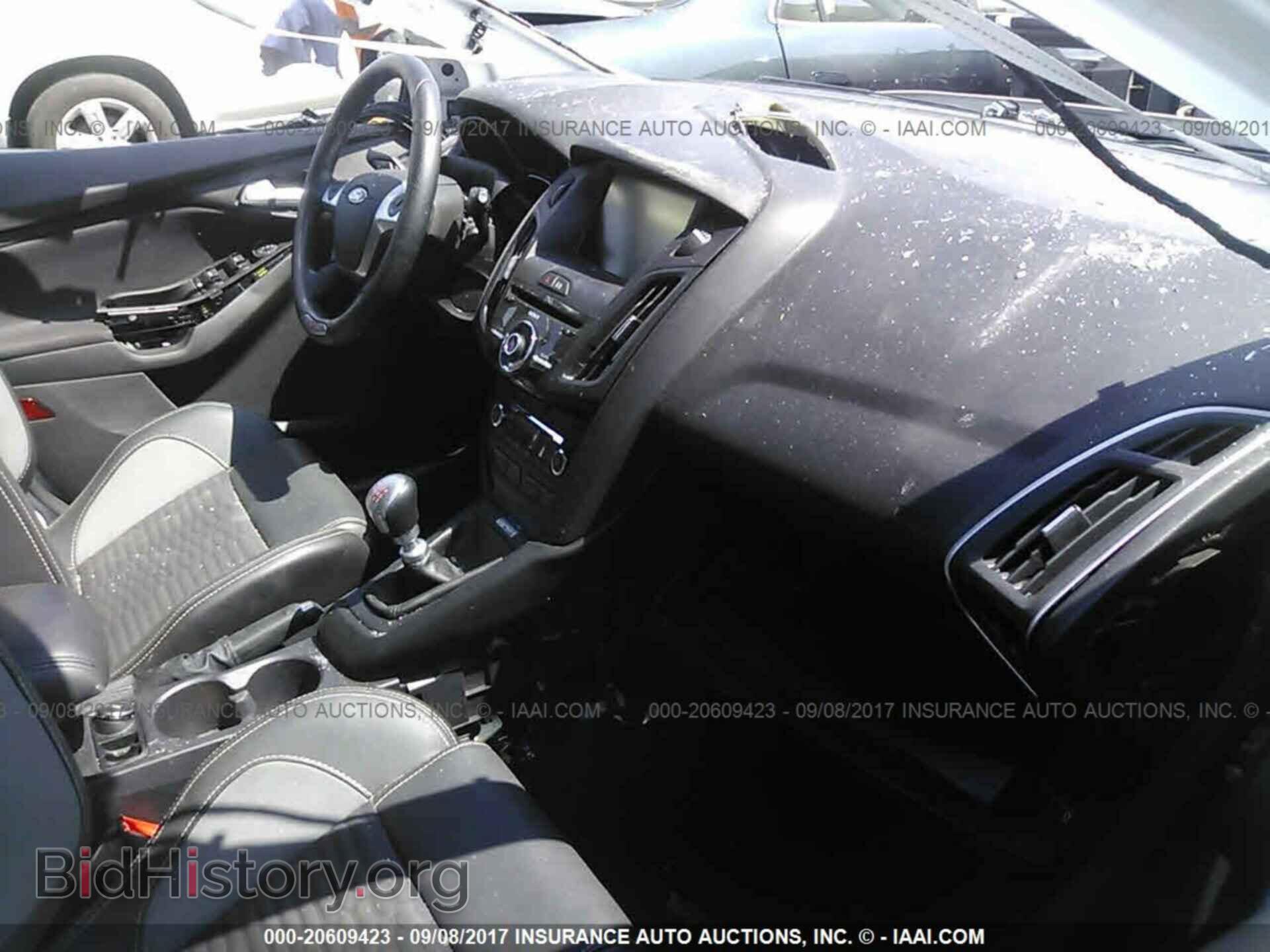 2014 Ford Focus - VIN: 1FADP3L92EL300093 - Photo 5