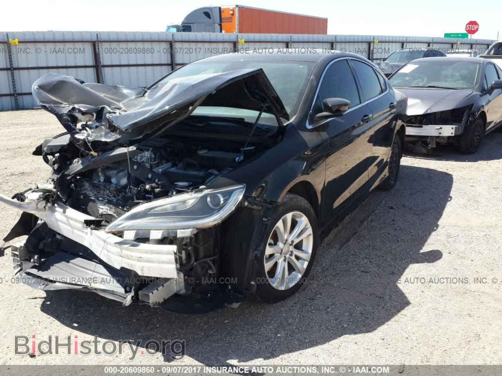 2015 Chrysler 200 - VIN: 1C3CCCAB4FN638578 - Фото 2
