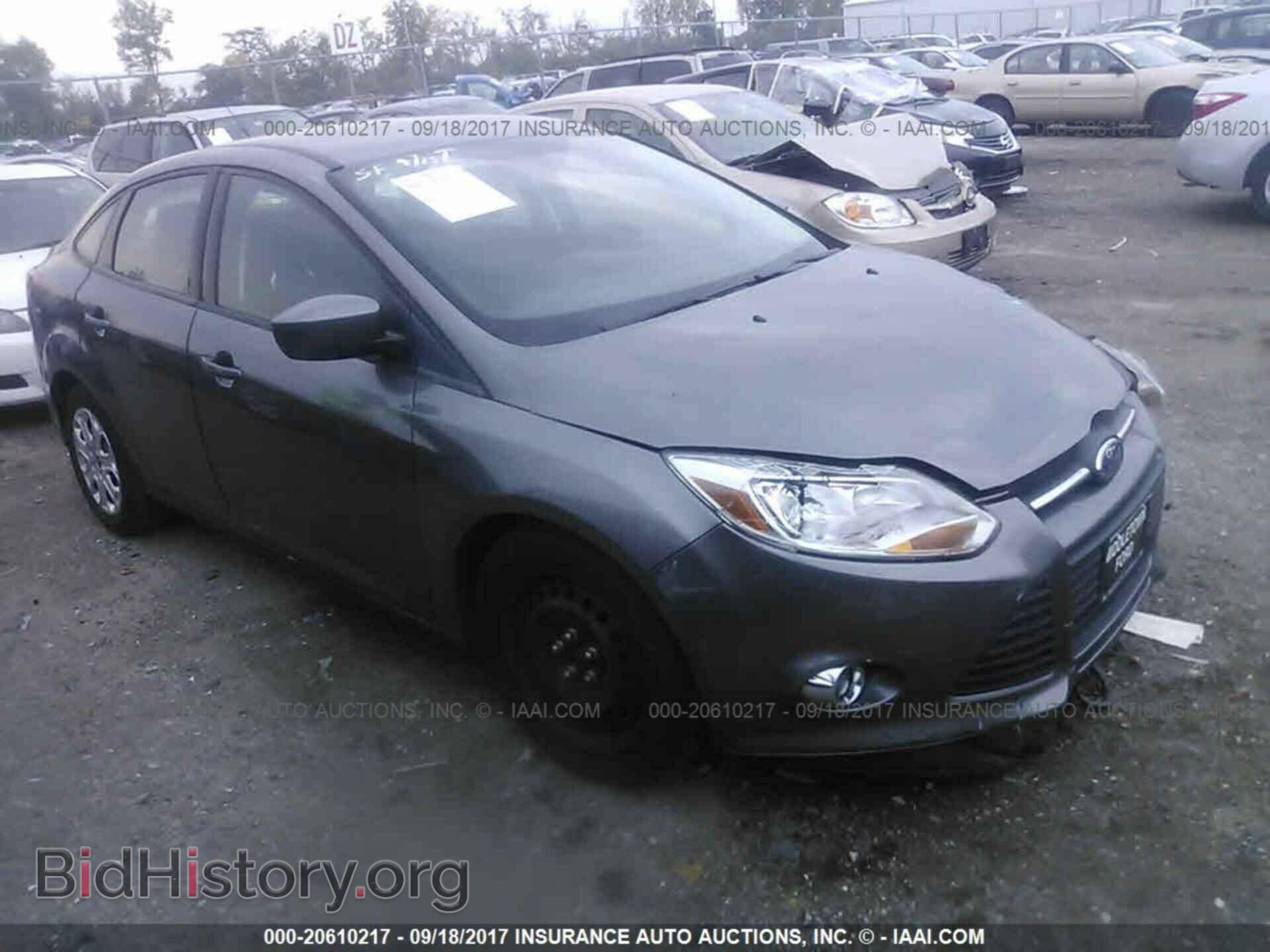 Photo 1FAHP3F24CL177586 - Ford Focus 2012