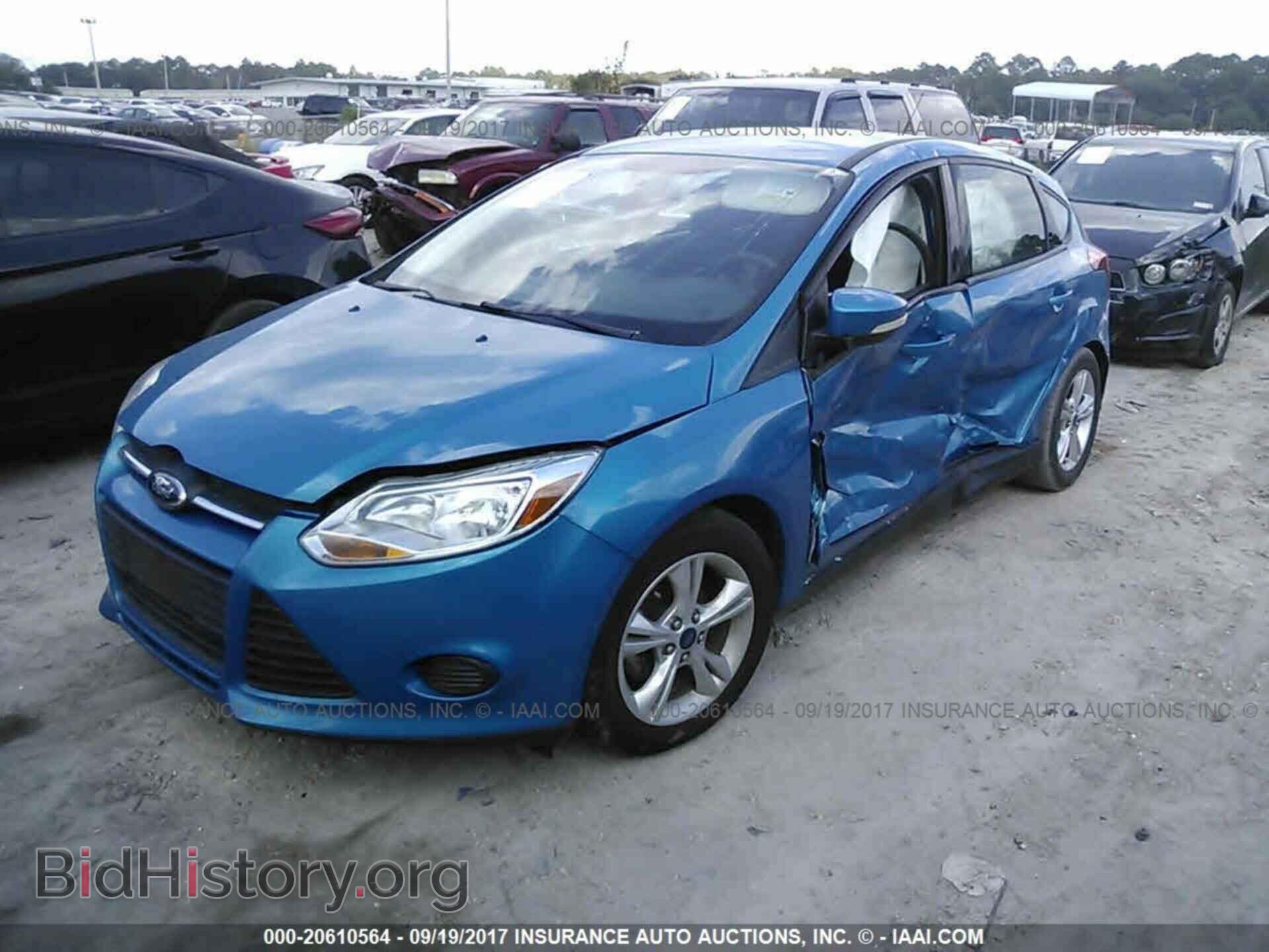 2014 Ford Focus - VIN: 1FADP3K27EL189674 - Photo 2