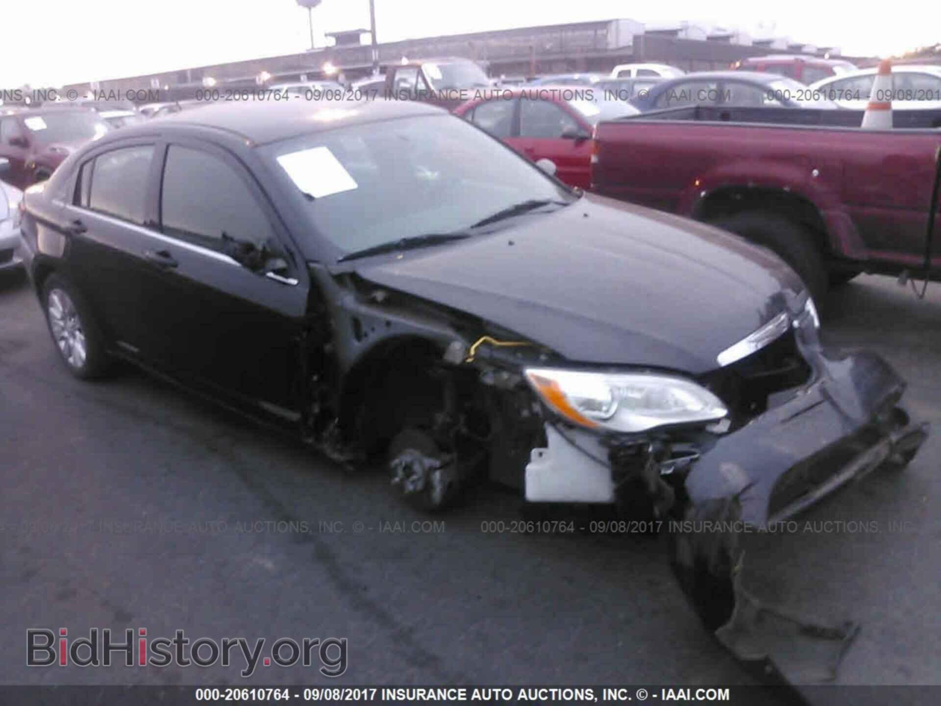 Photo 1C3CCBAB8EN206908 - Chrysler 200 2014