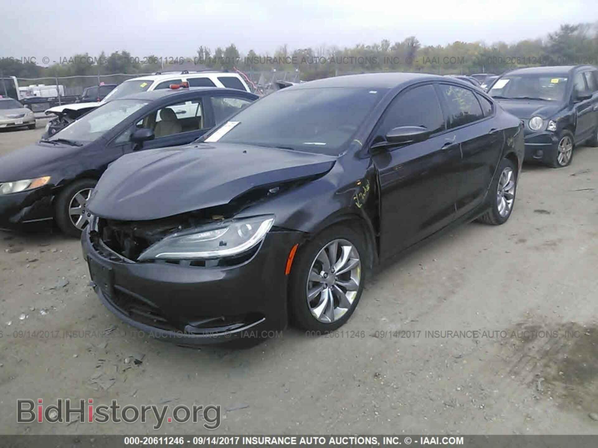 2015 Chrysler 200 - VIN: 1C3CCCBB2FN723983 - Photo 2