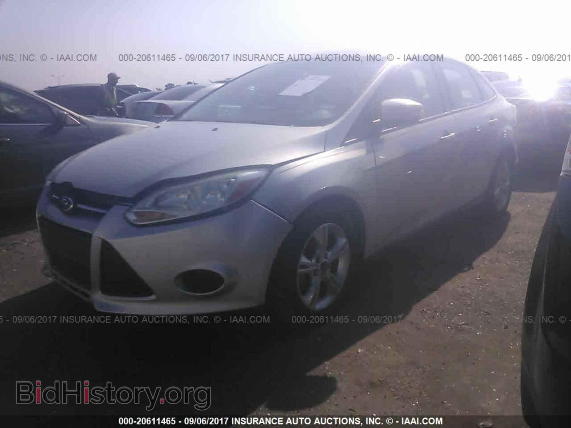 2013 Ford Focus - VIN: 1FADP3F20DL243759 - Фото 2