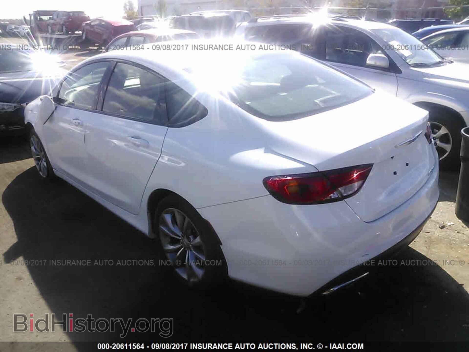 2016 Chrysler 200 - VIN: 1C3CCCBB8GN123616 - Photo 3