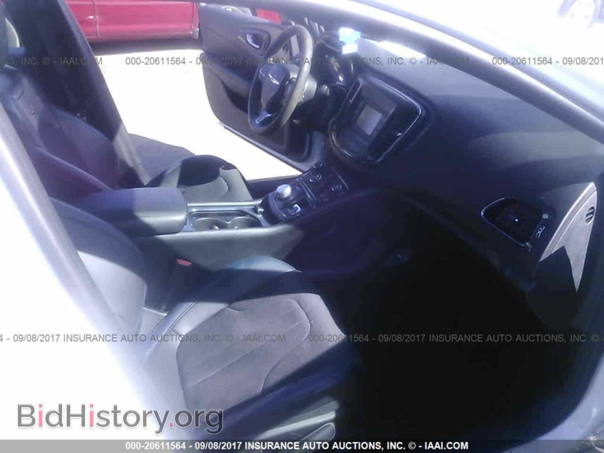 2016 Chrysler 200 - VIN: 1C3CCCBB8GN123616 - Photo 5