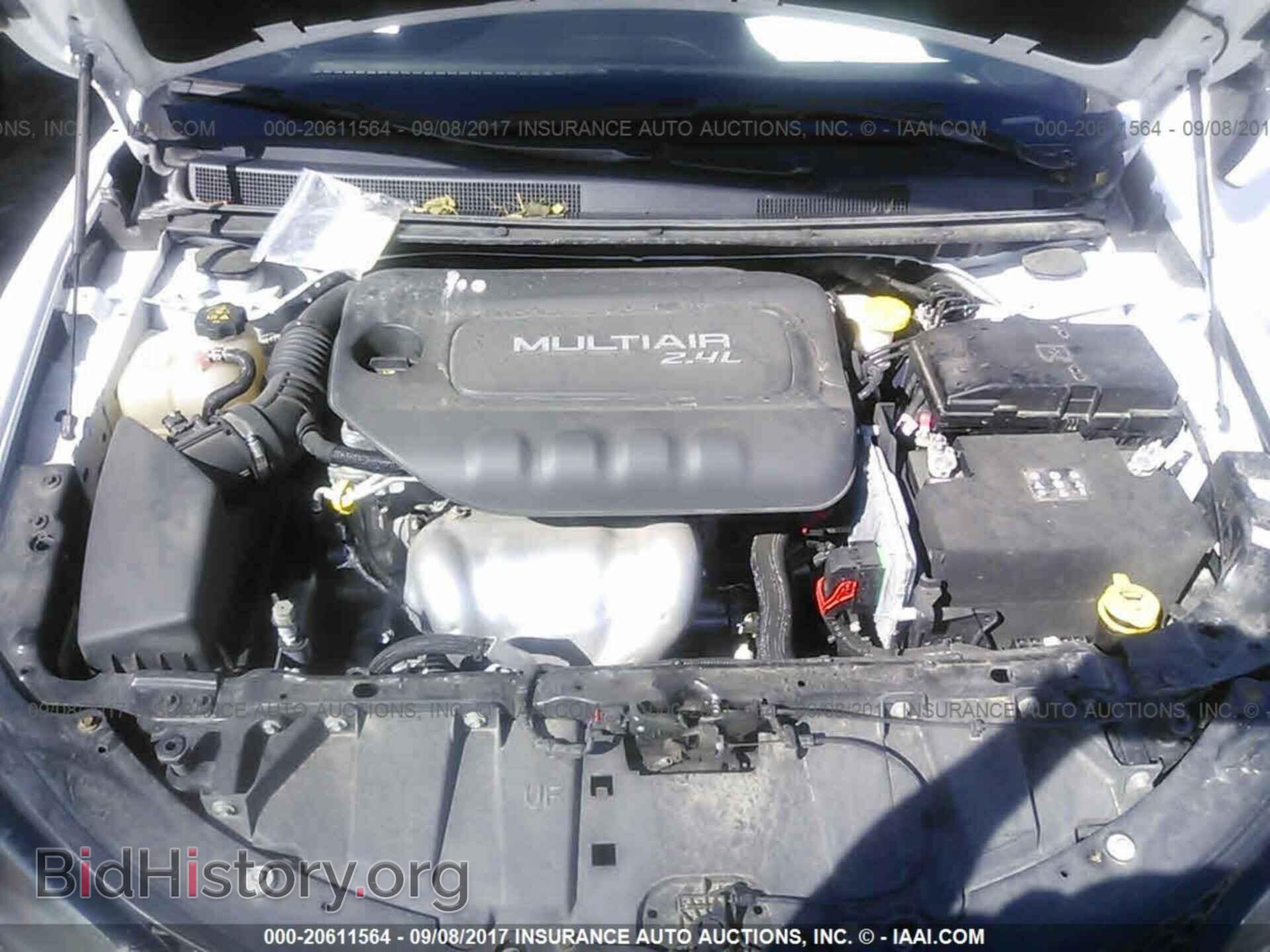 2016 Chrysler 200 - VIN: 1C3CCCBB8GN123616 - Photo 10