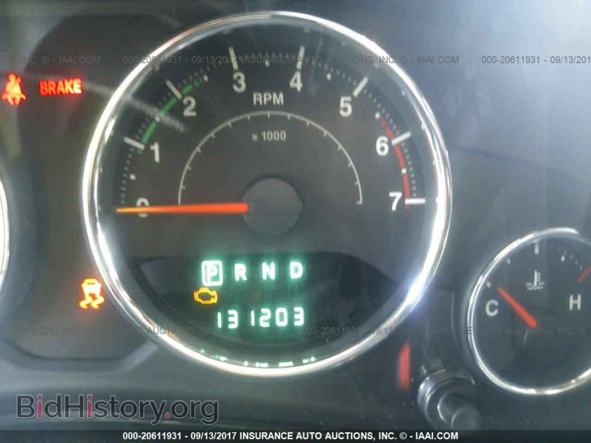 2011 Jeep Wrangler - VIN: 1J4AA2D14BL637436 - Фото 7