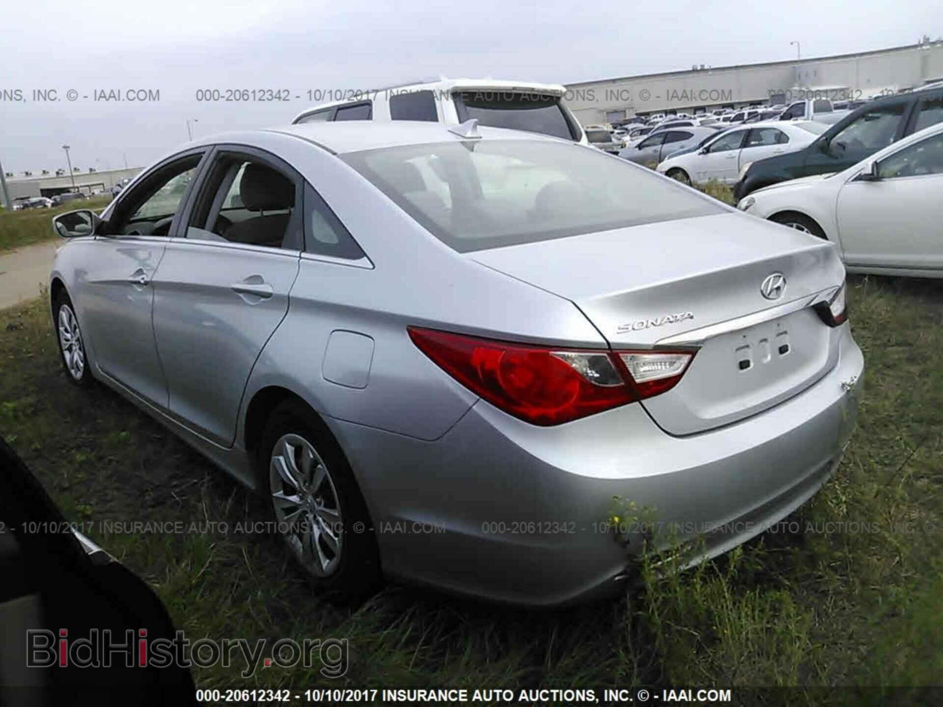 2012 Hyundai Sonata - VIN: 5NPEB4AC8CH395861 - Photo 3