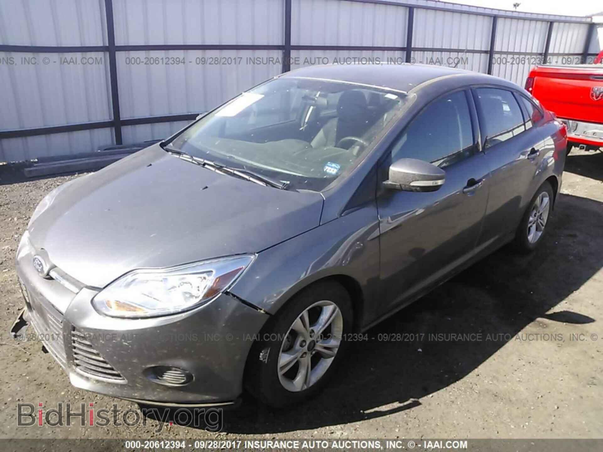 2014 Ford Focus - VIN: 1FADP3F29EL381852 - Фото 2