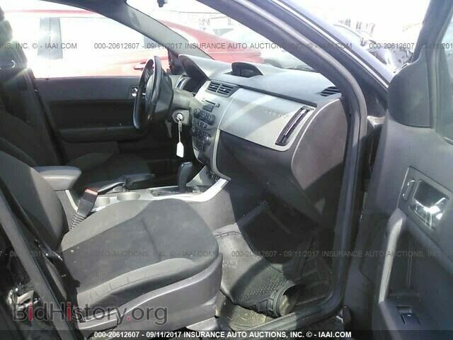 2011 Ford Focus - VIN: 1FAHP3GN2BW126190 - Фото 8