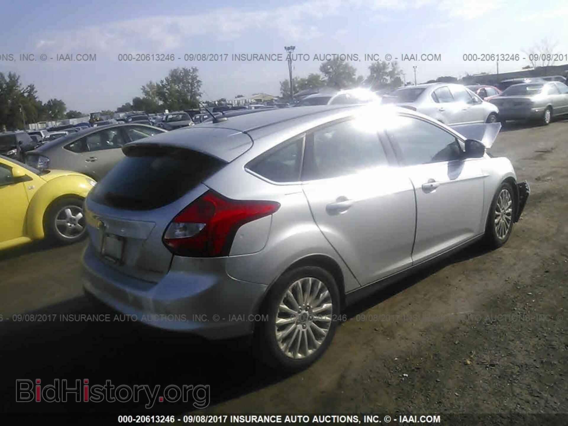 2012 Ford Focus - VIN: 1FAHP3N27CL282995 - Фото 4