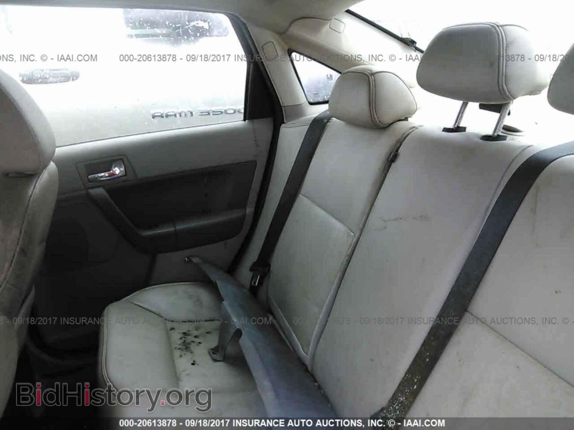 2011 Ford Focus - VIN: 1FAHP3GN9BW130723 - Фото 8