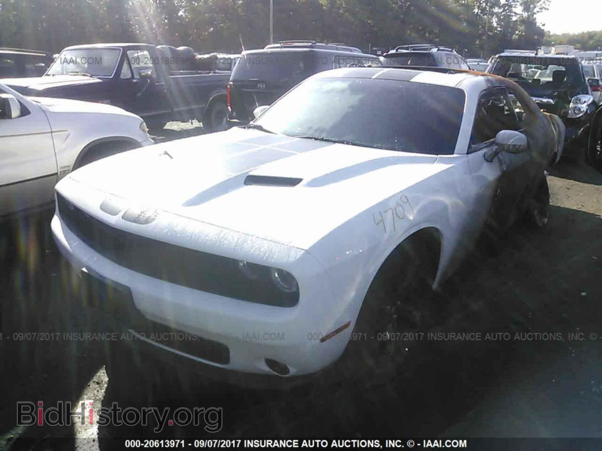 2017 Dodge Challenger - VIN: 2C3CDZAG2HH634066 - Photo 2