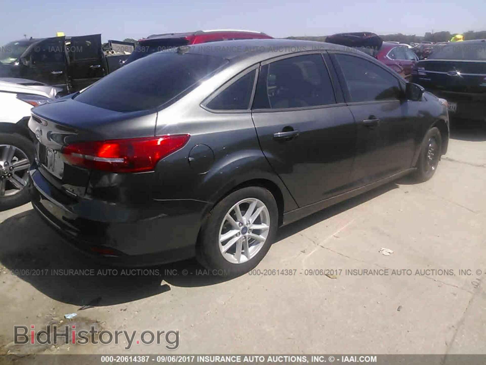2016 Ford Focus - VIN: 1FADP3F24GL406904 - Фото 4