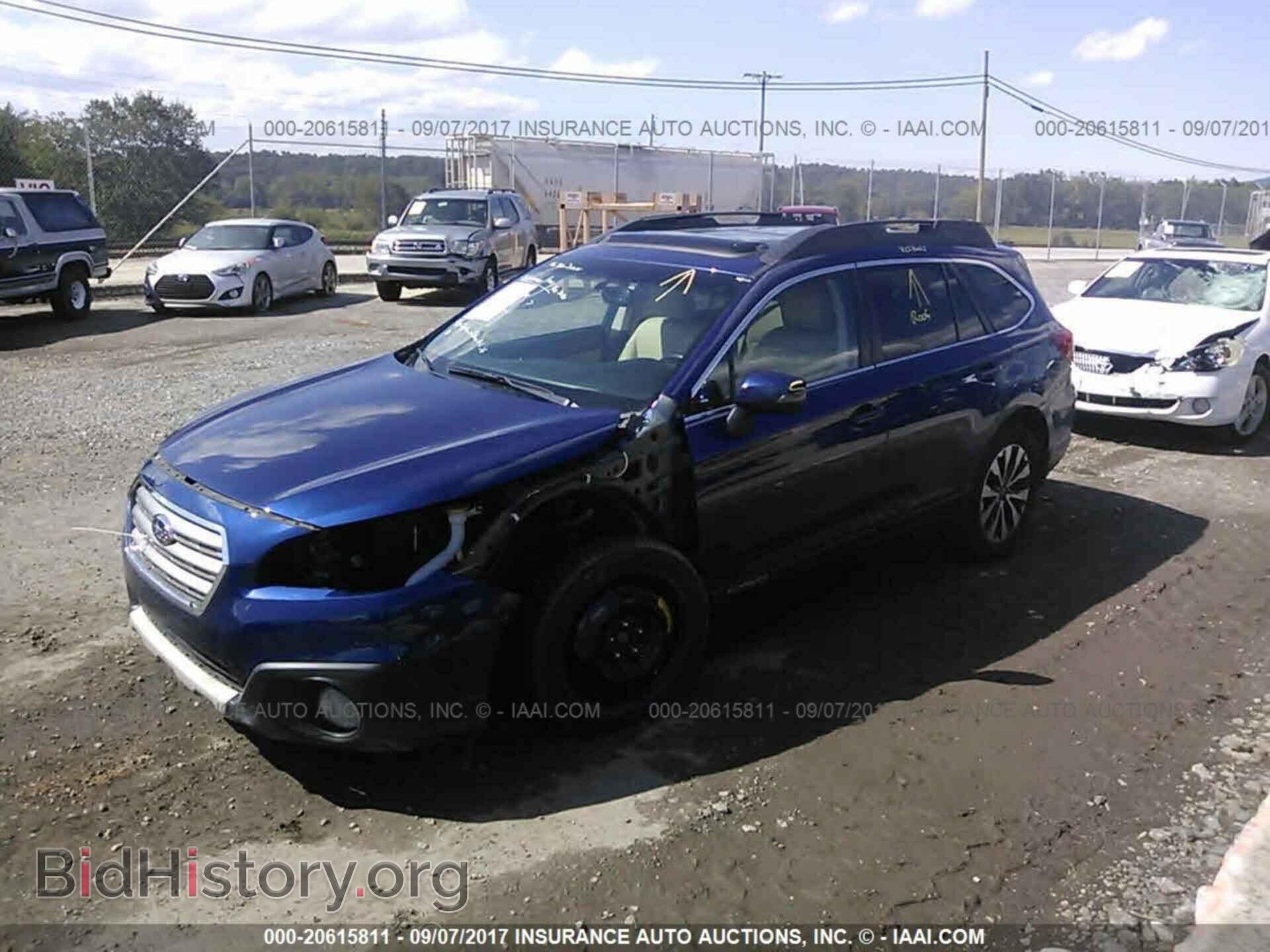 2015 Subaru Outback - VIN: 4S4BSBLC4F3214965 - Photo 2