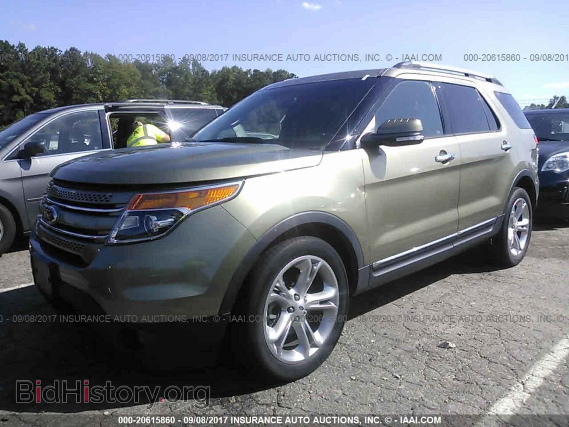 2013 Ford Explorer - VIN: 1FM5K7F83DGB17781 - Фото 2