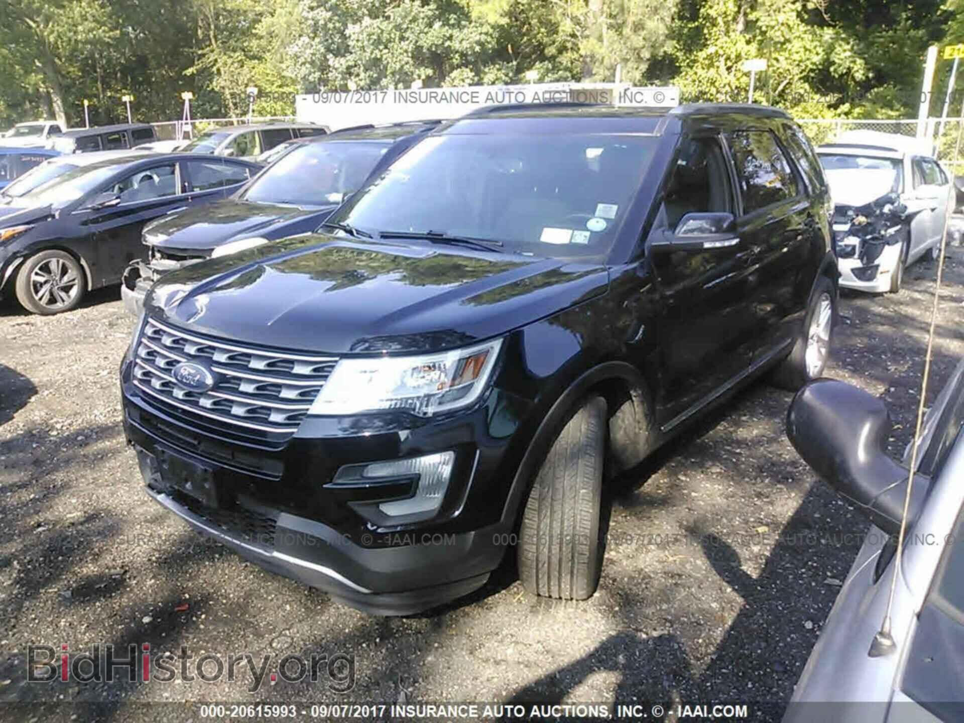 2016 Ford Explorer - VIN: 1FM5K8D82GGC10255 - Фото 2