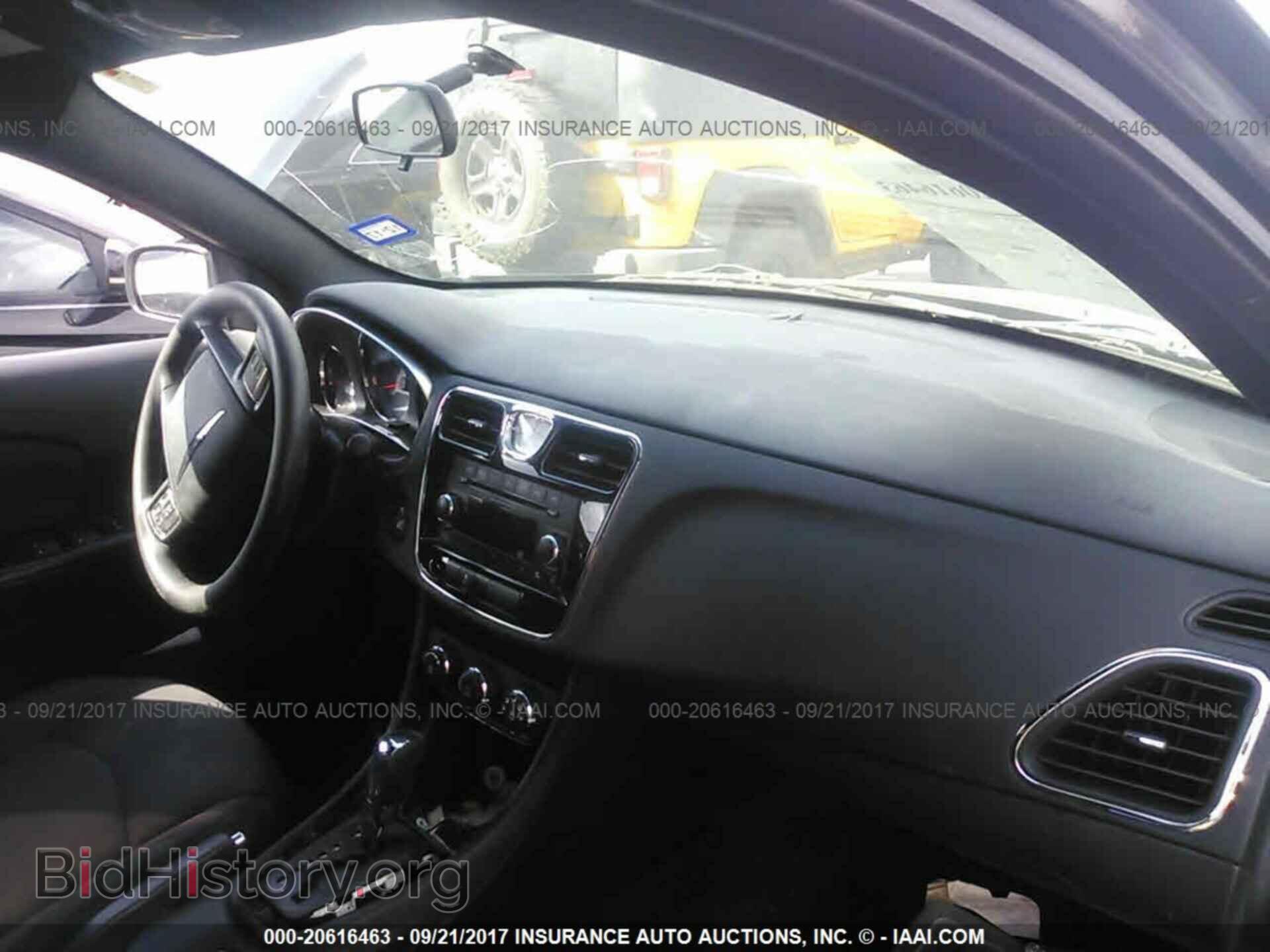 2012 Chrysler 200 - VIN: 1C3CCBAB7CN204189 - Фото 5