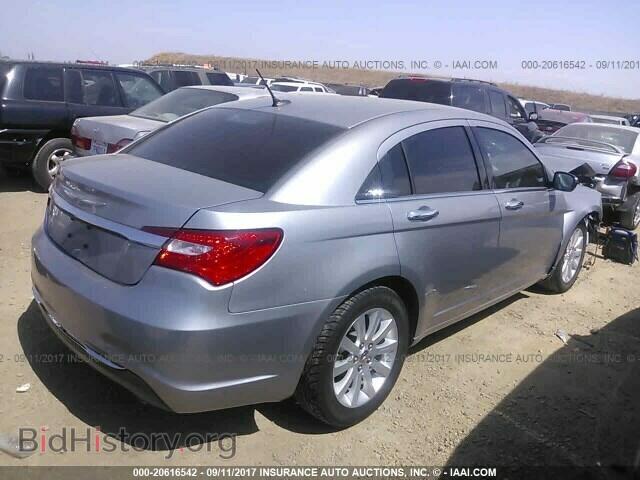 2013 Chrysler 200 - VIN: 1C3CCBCG4DN514925 - Фото 4