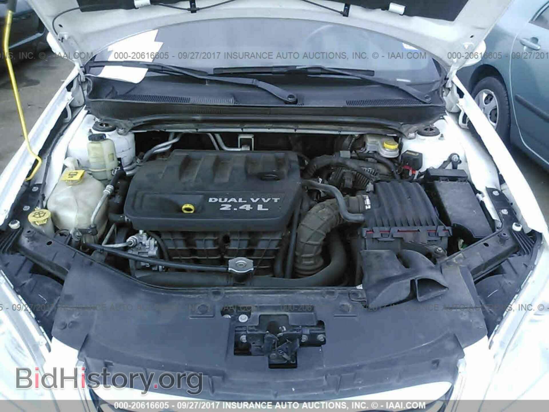 2012 Chrysler 200 - VIN: 1C3CCBBB2CN140495 - Photo 10