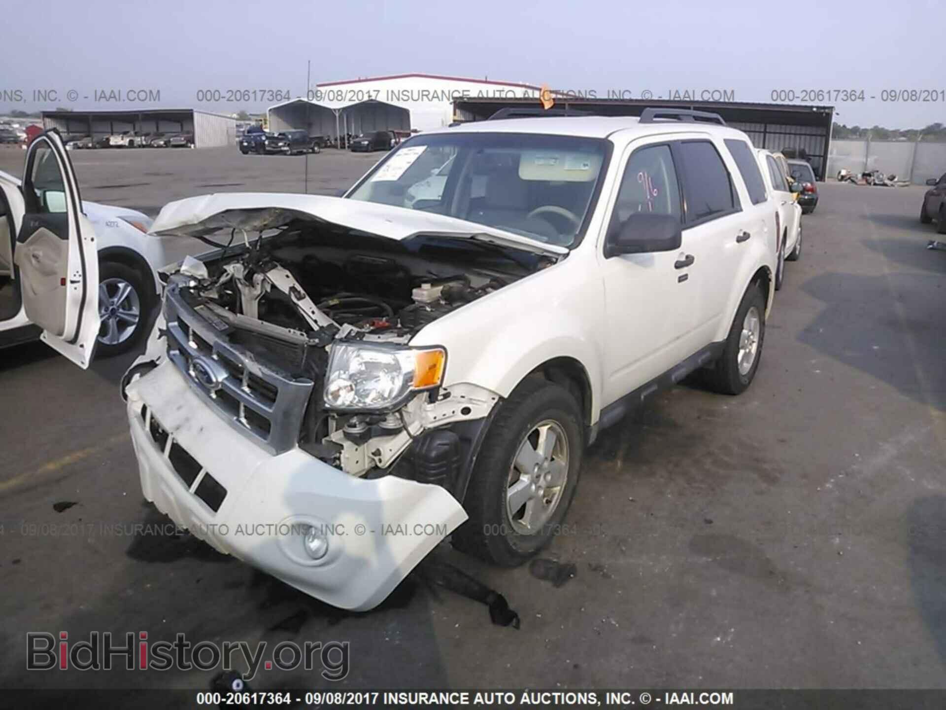 2012 Ford Escape - VIN: 1FMCU9D7XCKC29917 - Фото 2