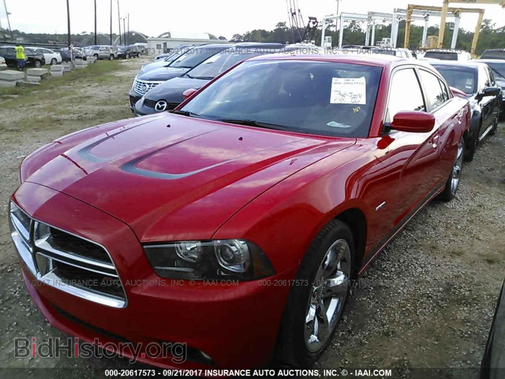 2014 Dodge Charger - VIN: 2C3CDXCT1EH330429 - Фото 2