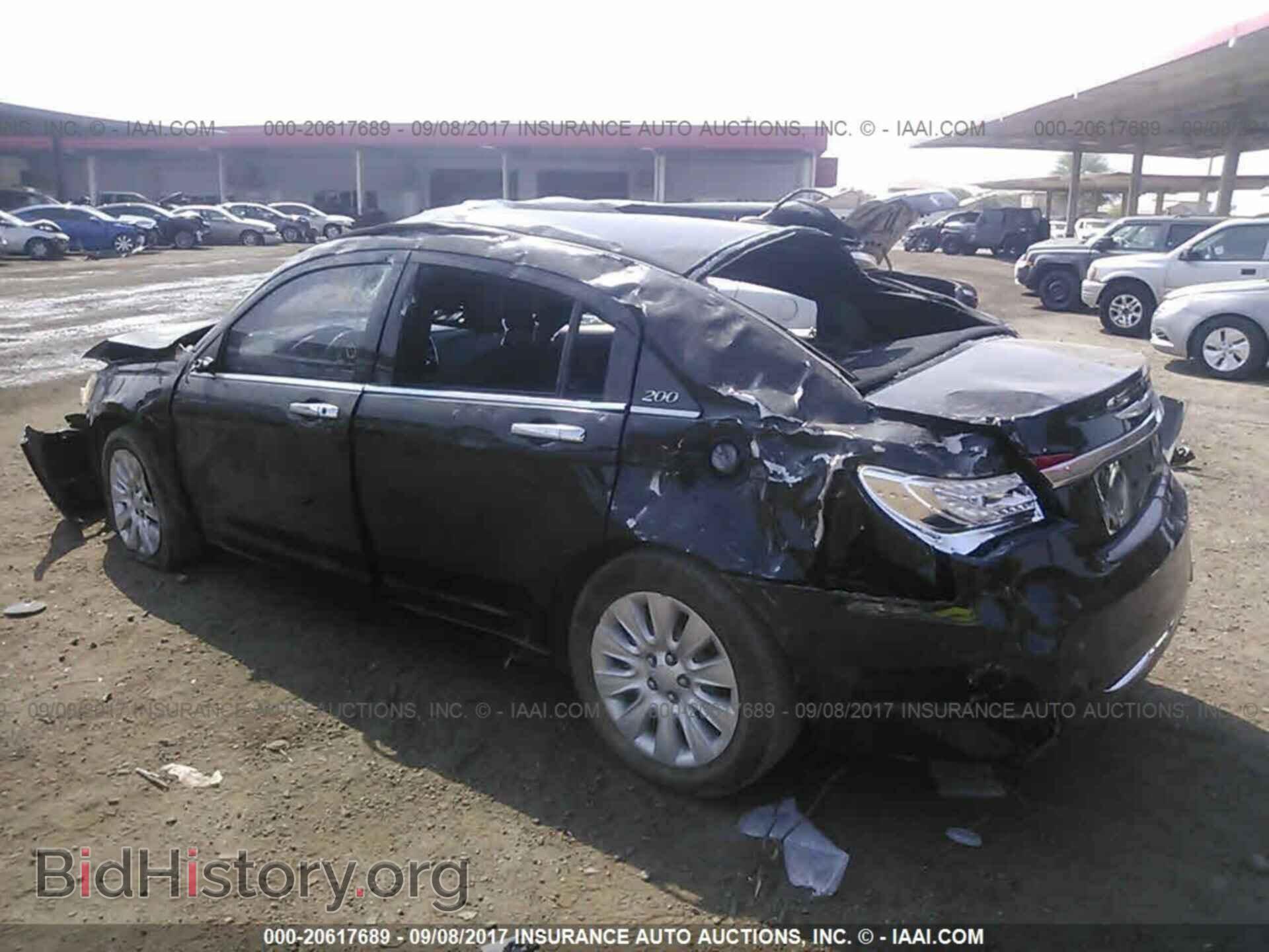2011 Chrysler 200 - VIN: 1C3BC4FB3BN563425 - Фото 3