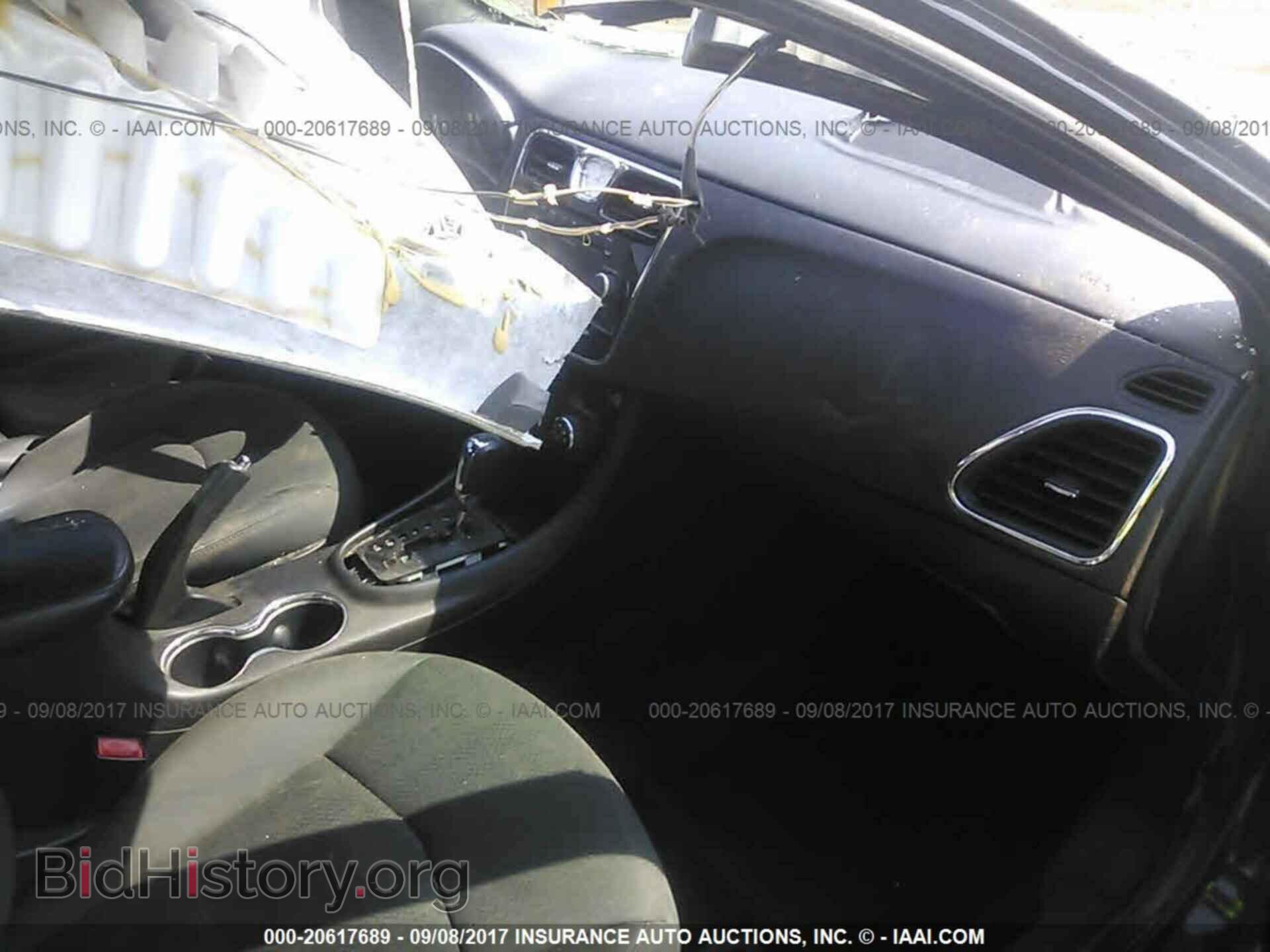 2011 Chrysler 200 - VIN: 1C3BC4FB3BN563425 - Фото 5