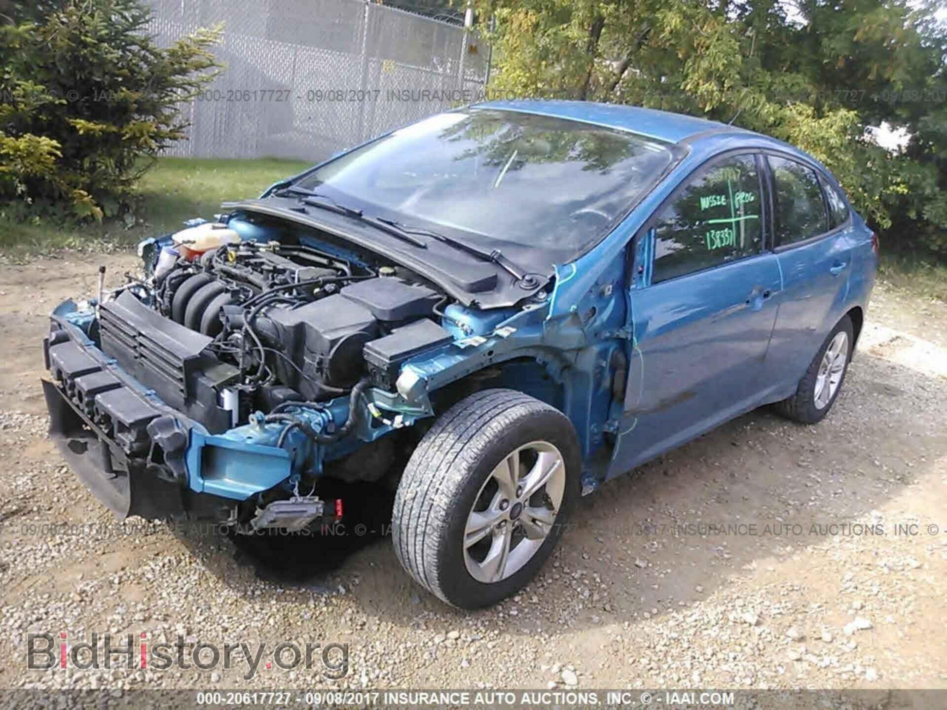2014 Ford Focus - VIN: 1FADP3F25EL105572 - Фото 2