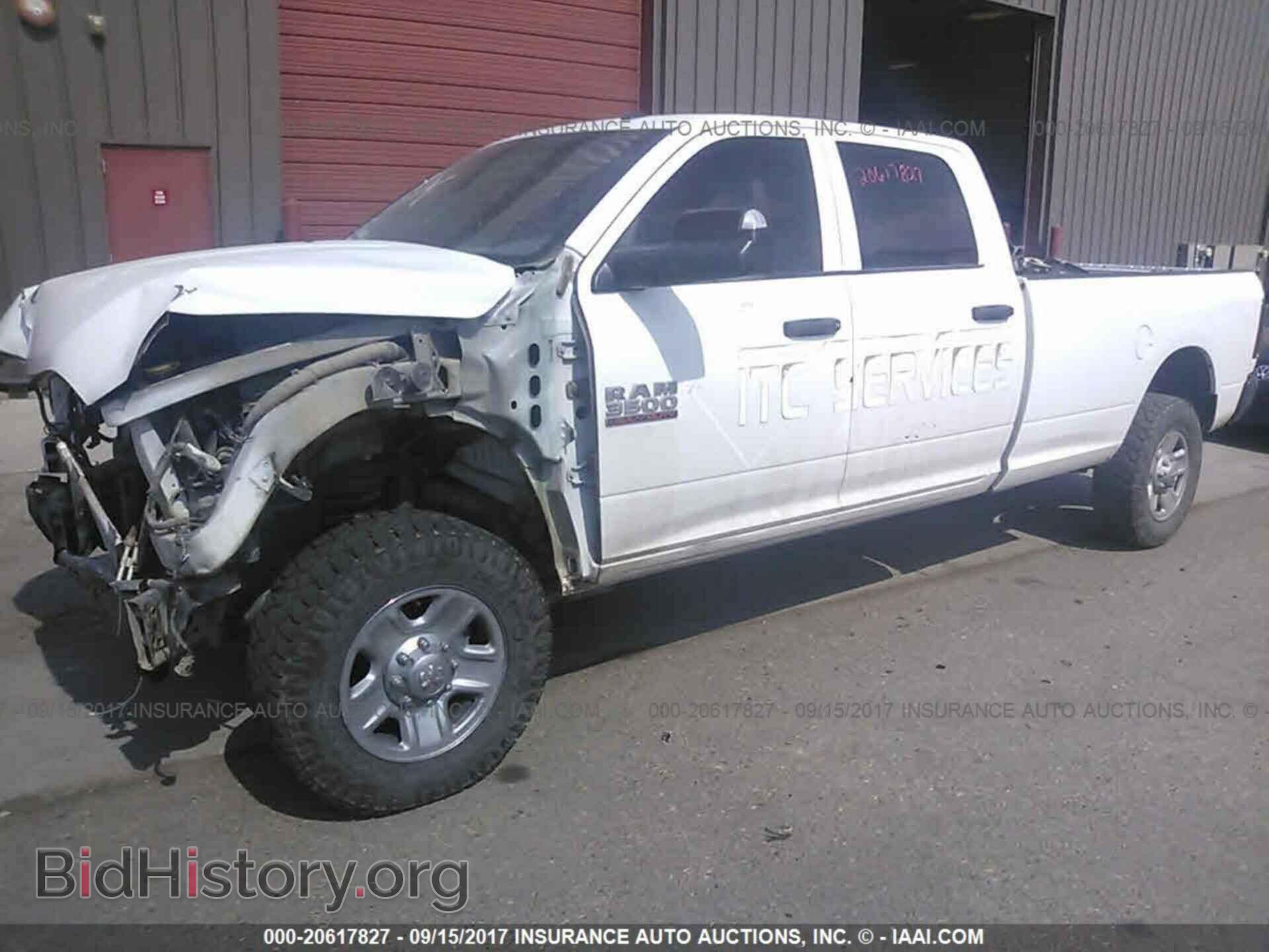 2014 Ram 3500 - VIN: 3C63R3GL0EG201217 - Photo 2