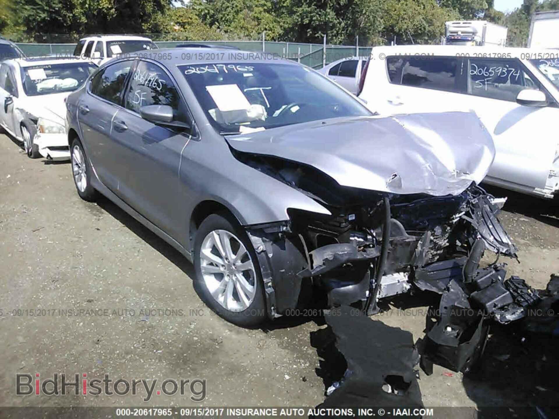 Photo 1C3CCCAB1FN745393 - Chrysler 200 2015