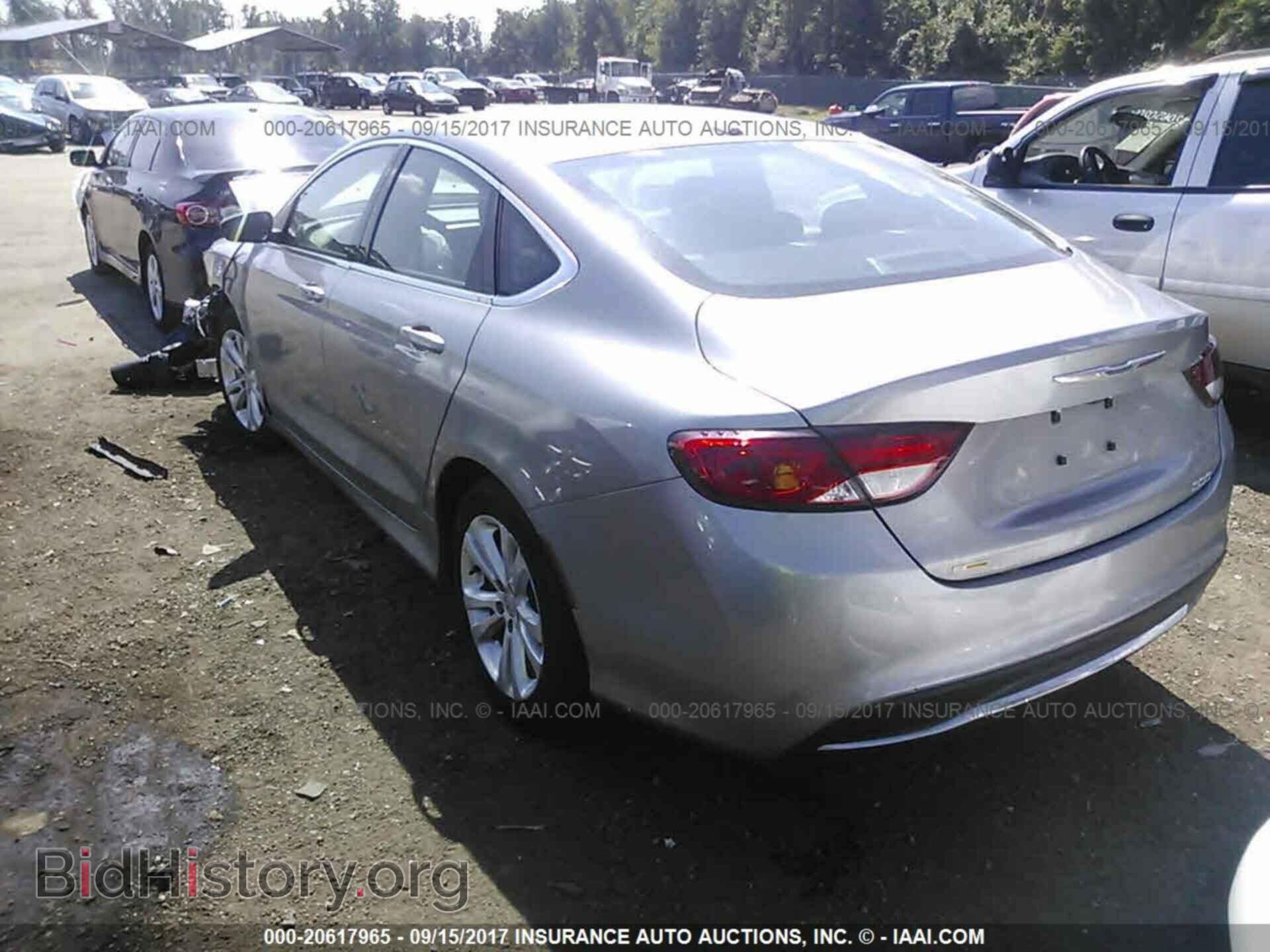 2015 Chrysler 200 - VIN: 1C3CCCAB1FN745393 - Photo 3