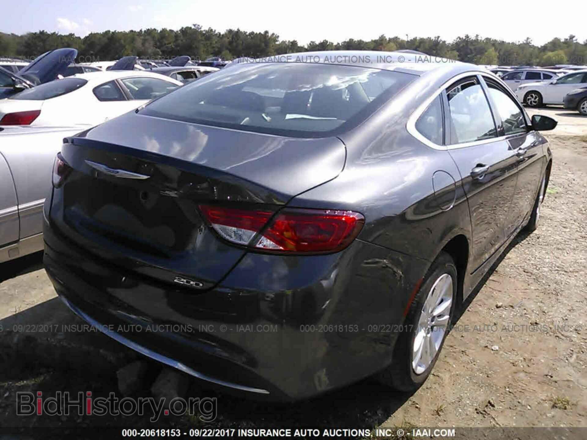 2016 Chrysler 200 - VIN: 1C3CCCAB3GN123587 - Фото 4