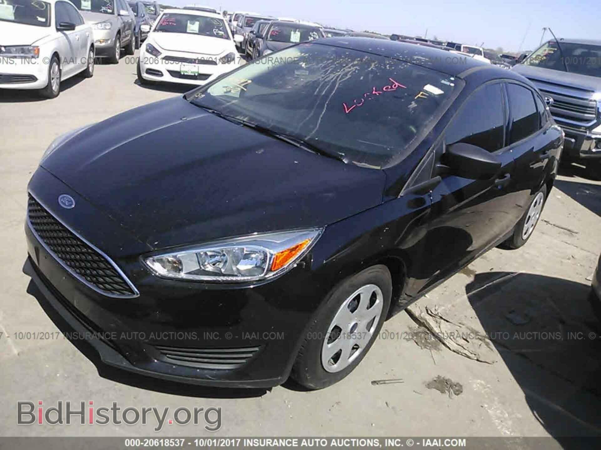 2016 Ford Focus - VIN: 1FADP3E25GL246646 - Фото 2