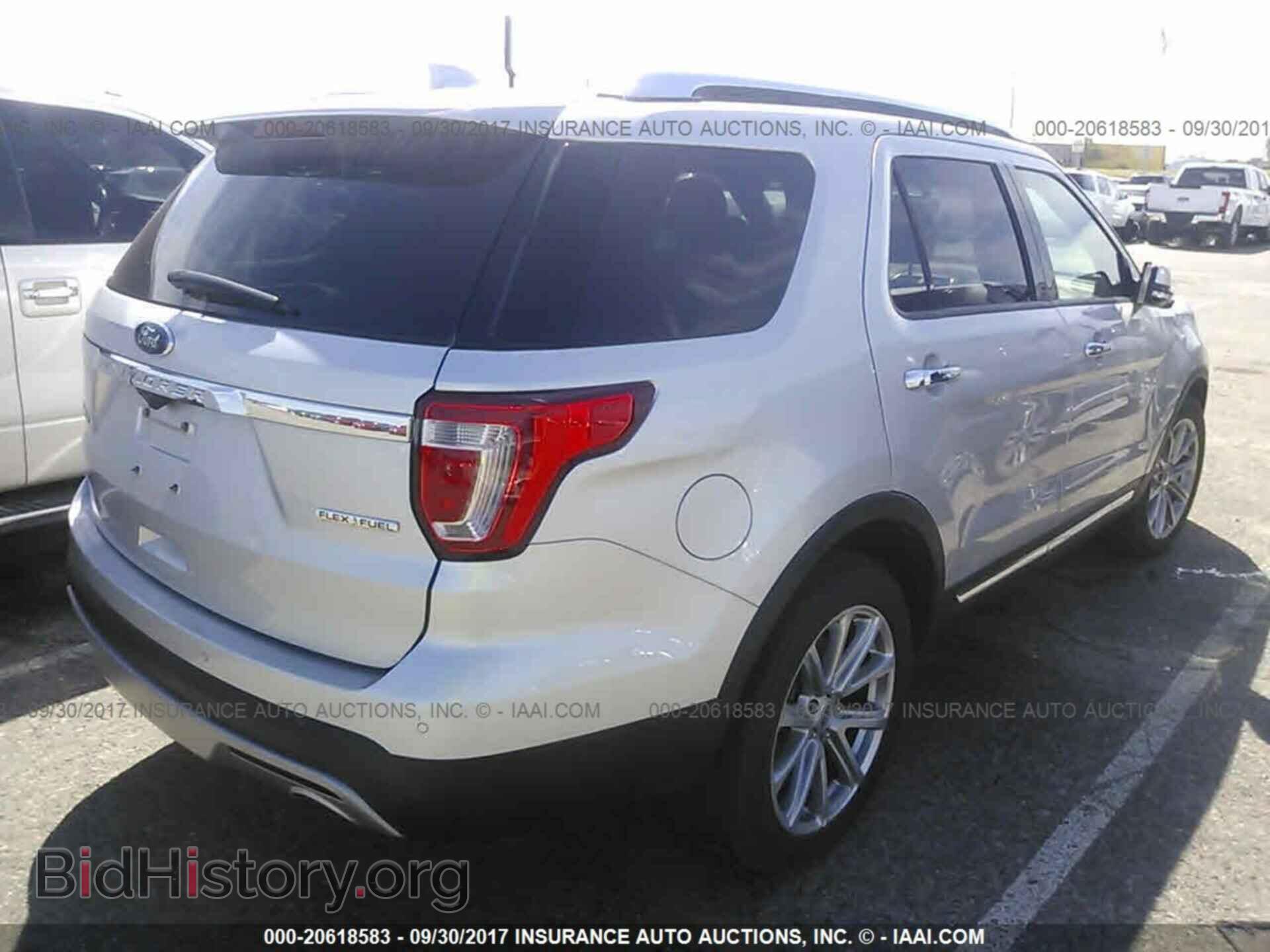 2016 Ford Explorer - VIN: 1FM5K7F82GGA99052 - Photo 4